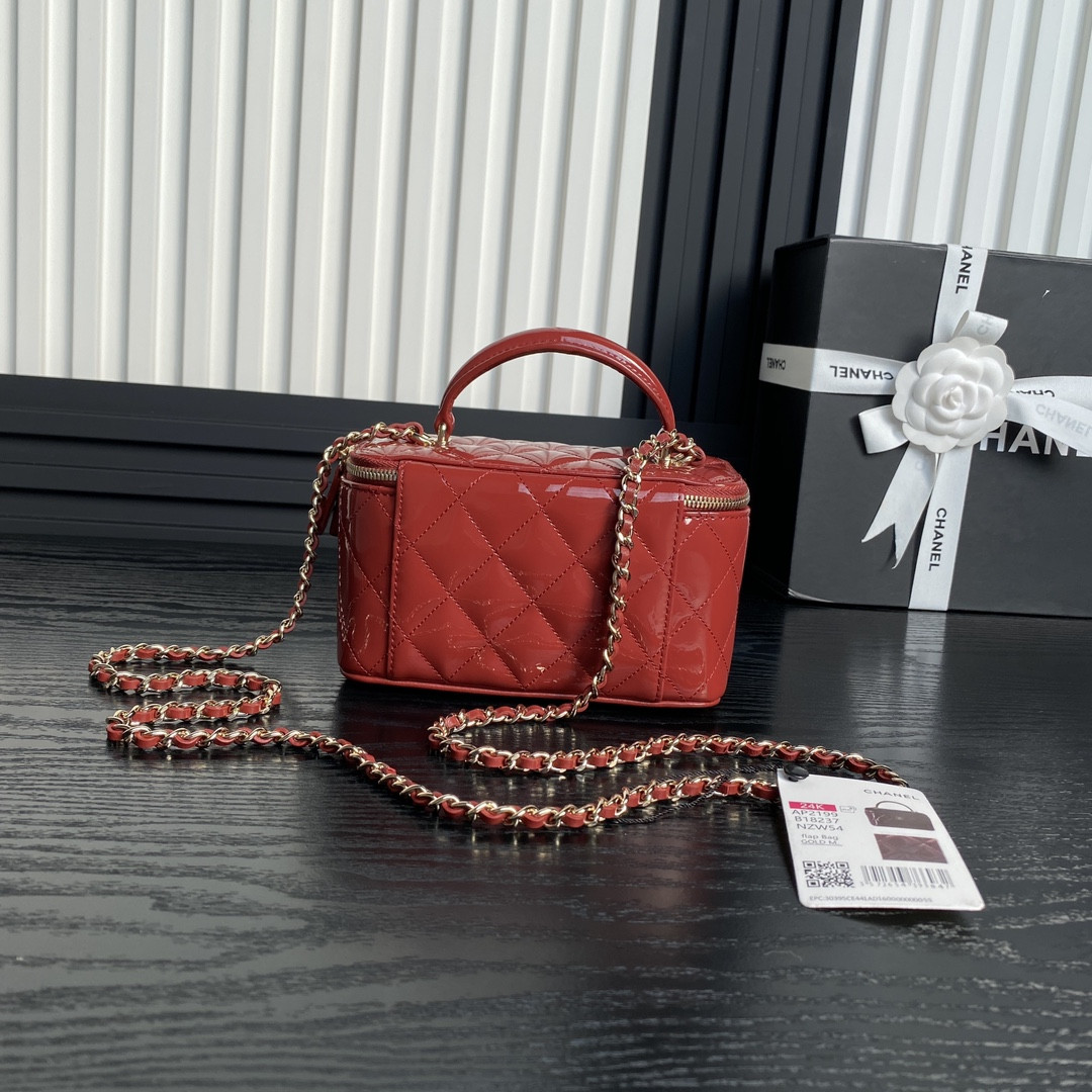 Ch*el long vanity with chain ap2199 16.5x10x8cm