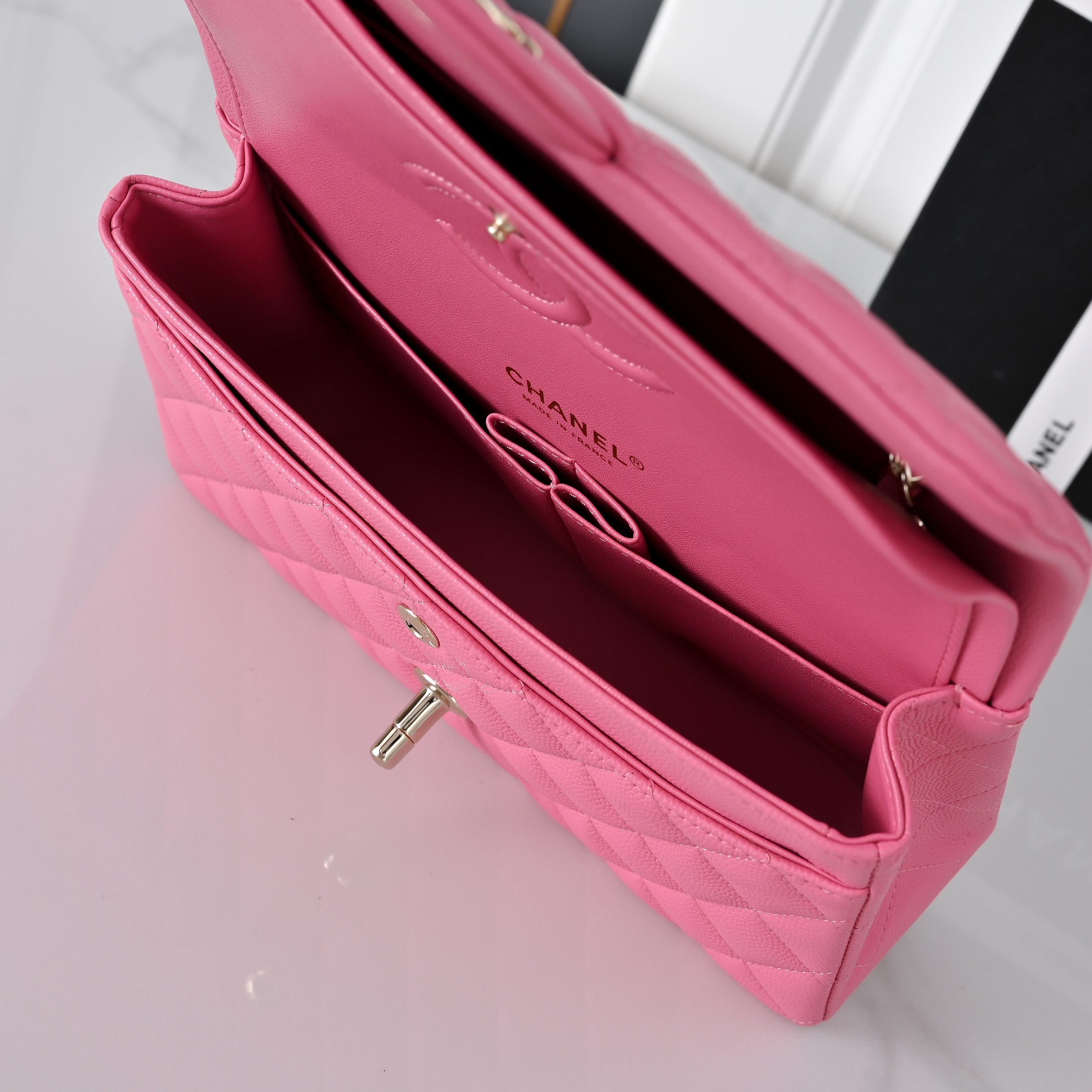 Ch*el classic flap handbag rose with light gold hardware and caviar leather a01113 23x14.5x6cm