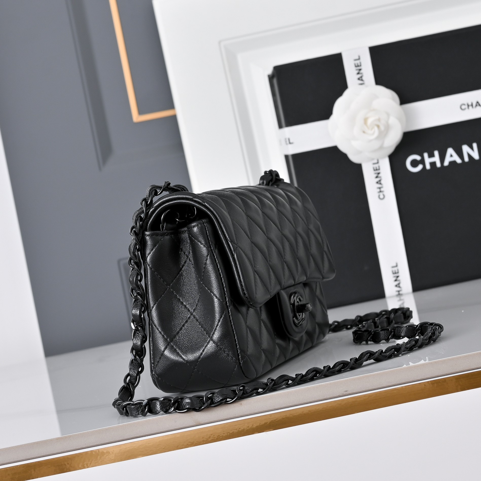 Ch*el mini flap bag a69900 20x12x6cm