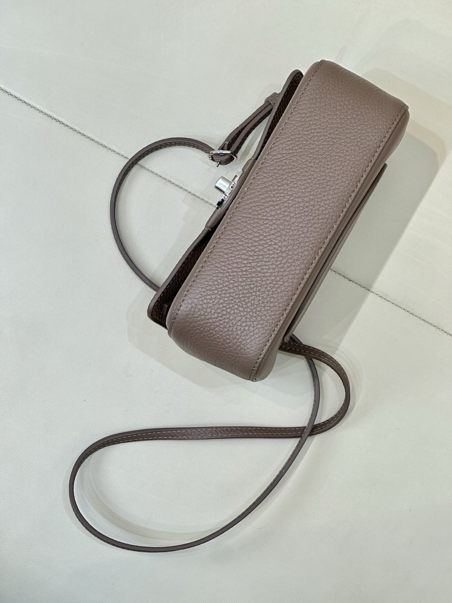 Ch*el mini flap bag as6573 13x20x6cm