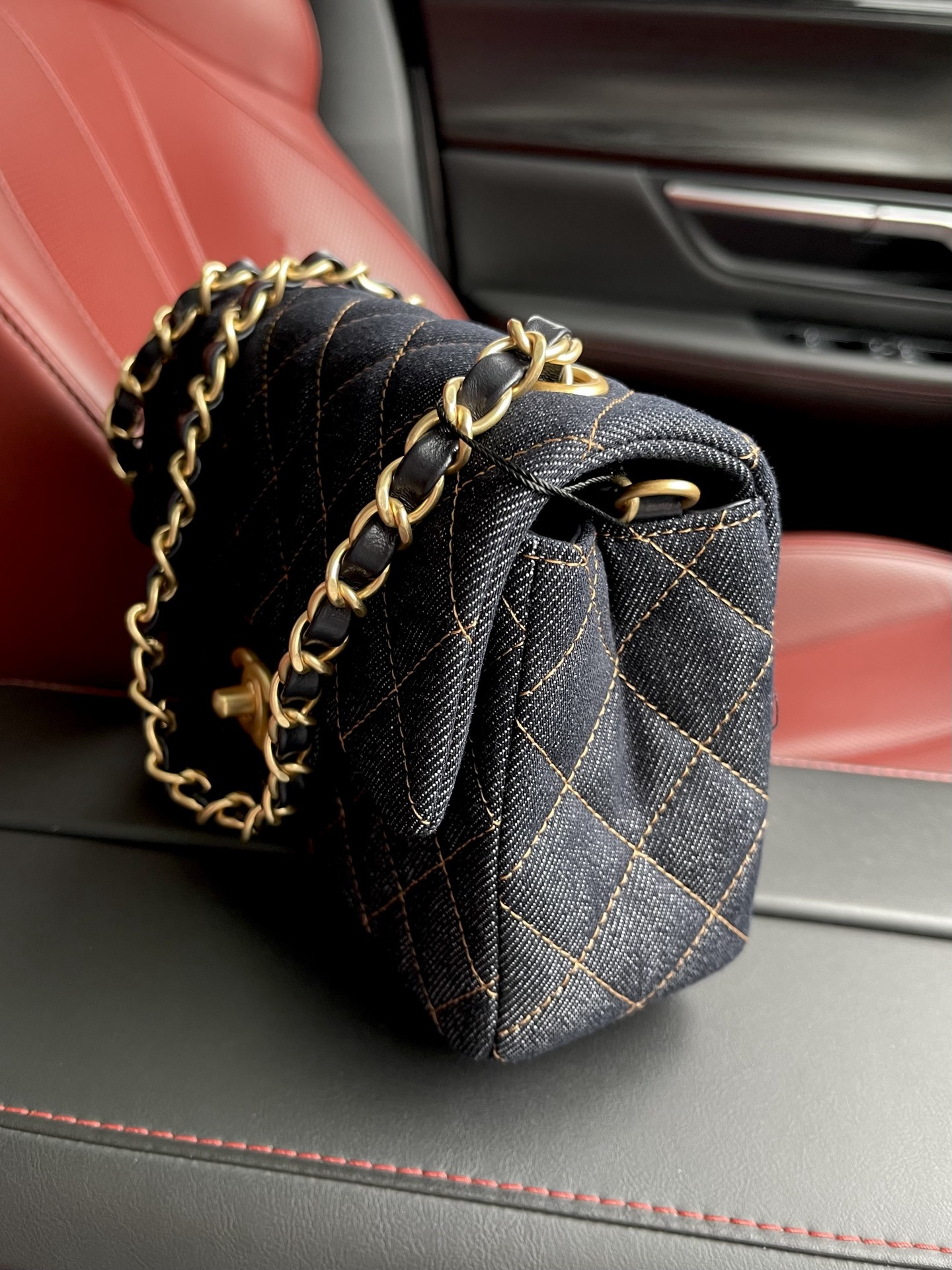 Ch*el mini classic handbag a69900 12x20x6cm