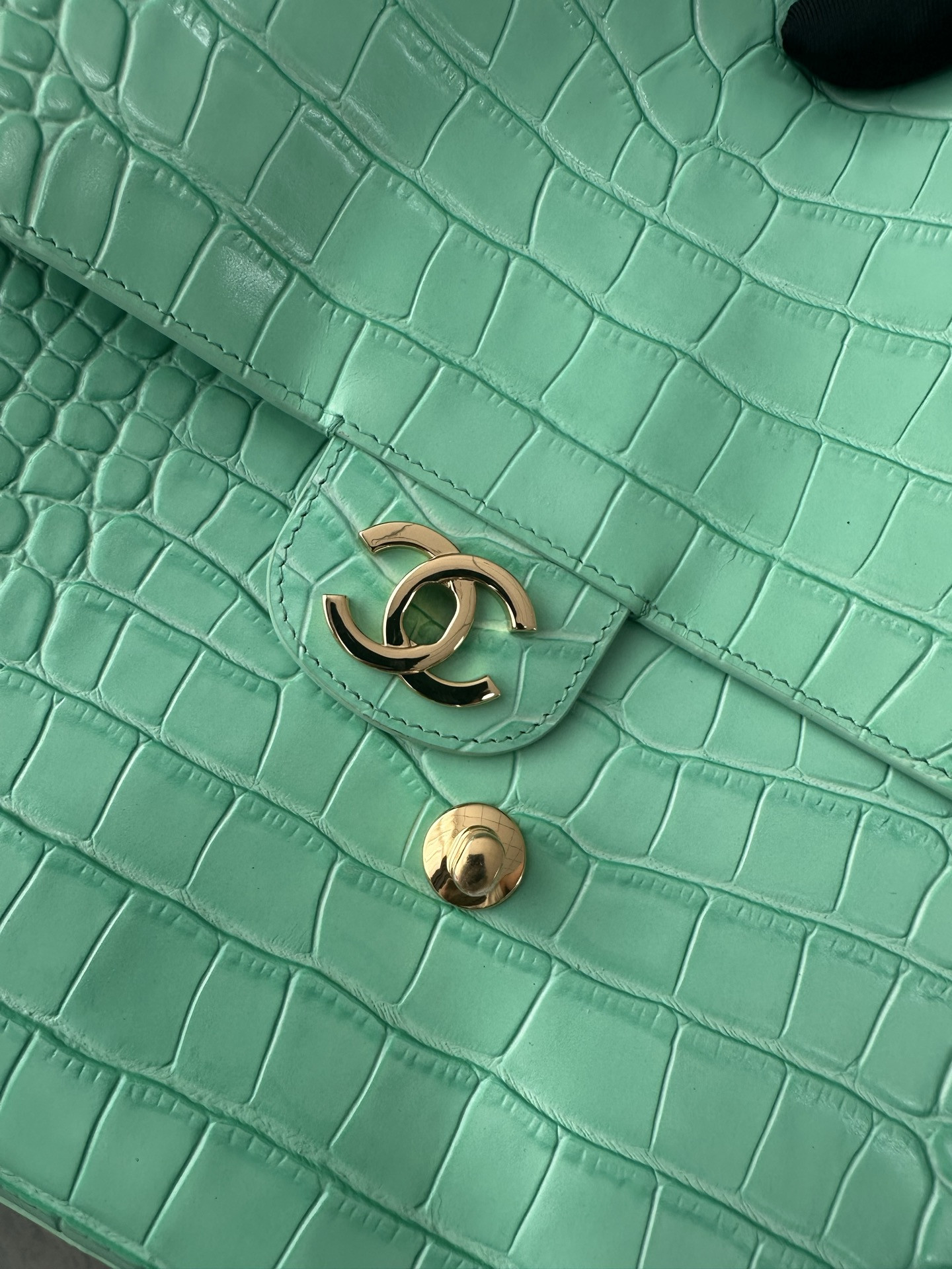 Ch*el maxi flap bag glacier blue gold hardware as6233 26x38.5x11cm