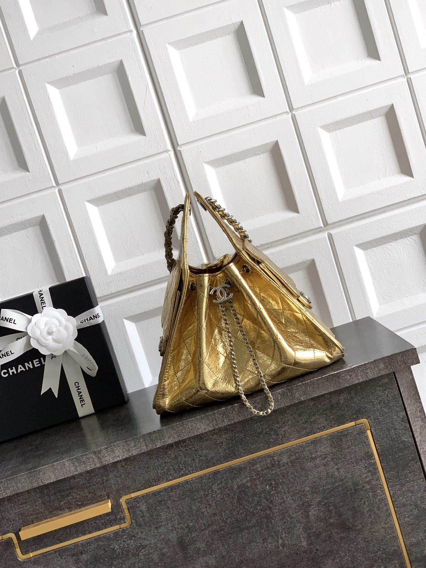 Ch*el 25c bucket bag 26x30x14cm