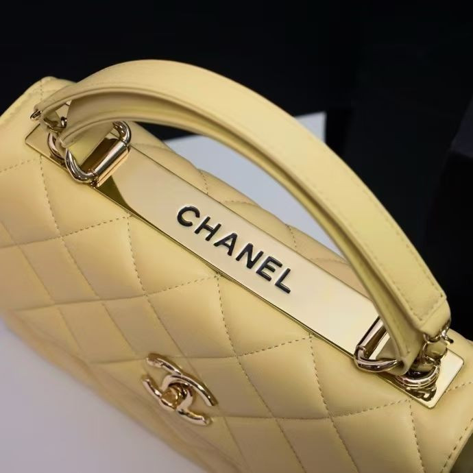 Ch*el flap bag with top handle 17x25x12cm