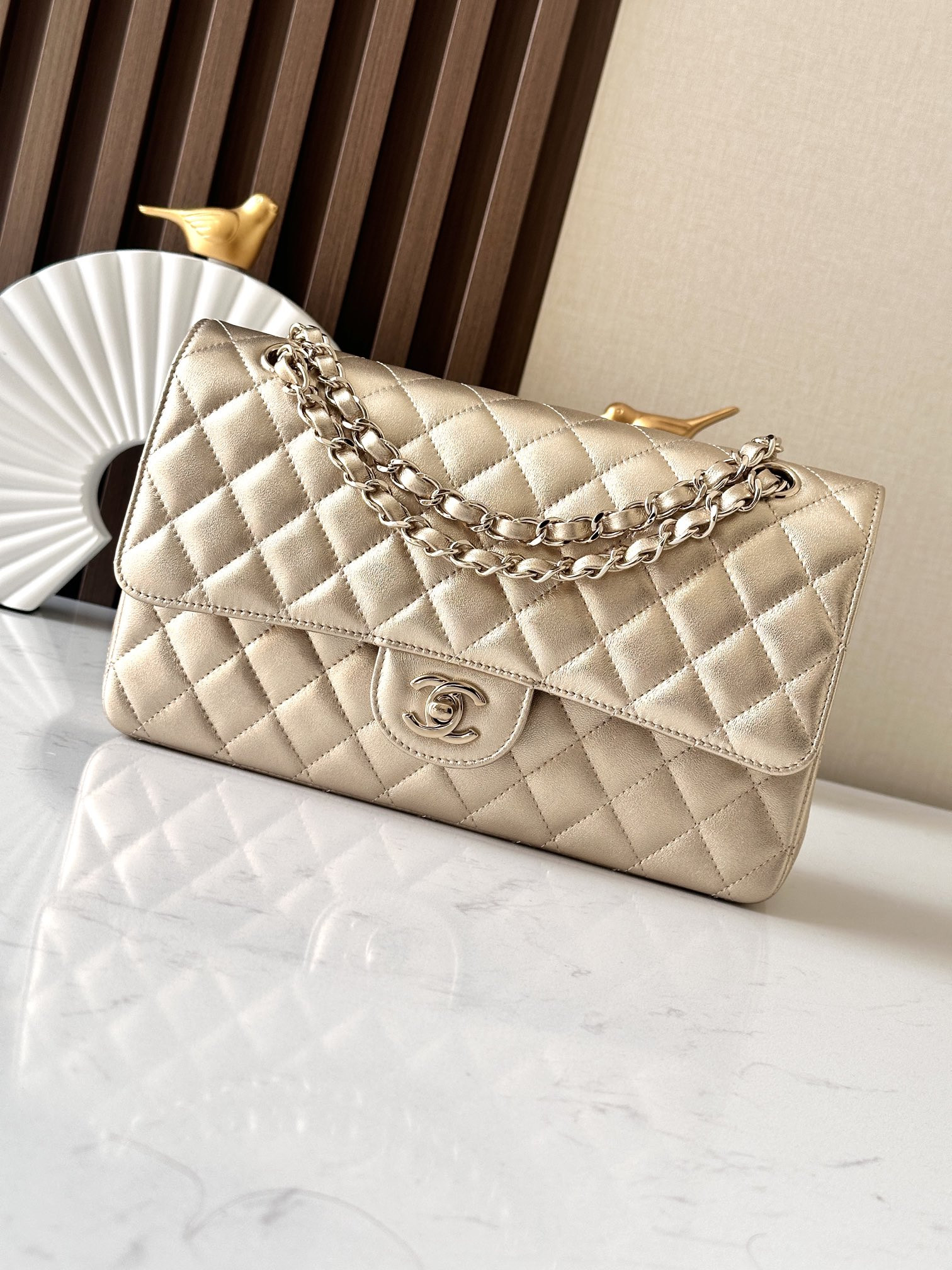 Ch*el classic flap a01112 gold 15.5×25.5×6.5cm