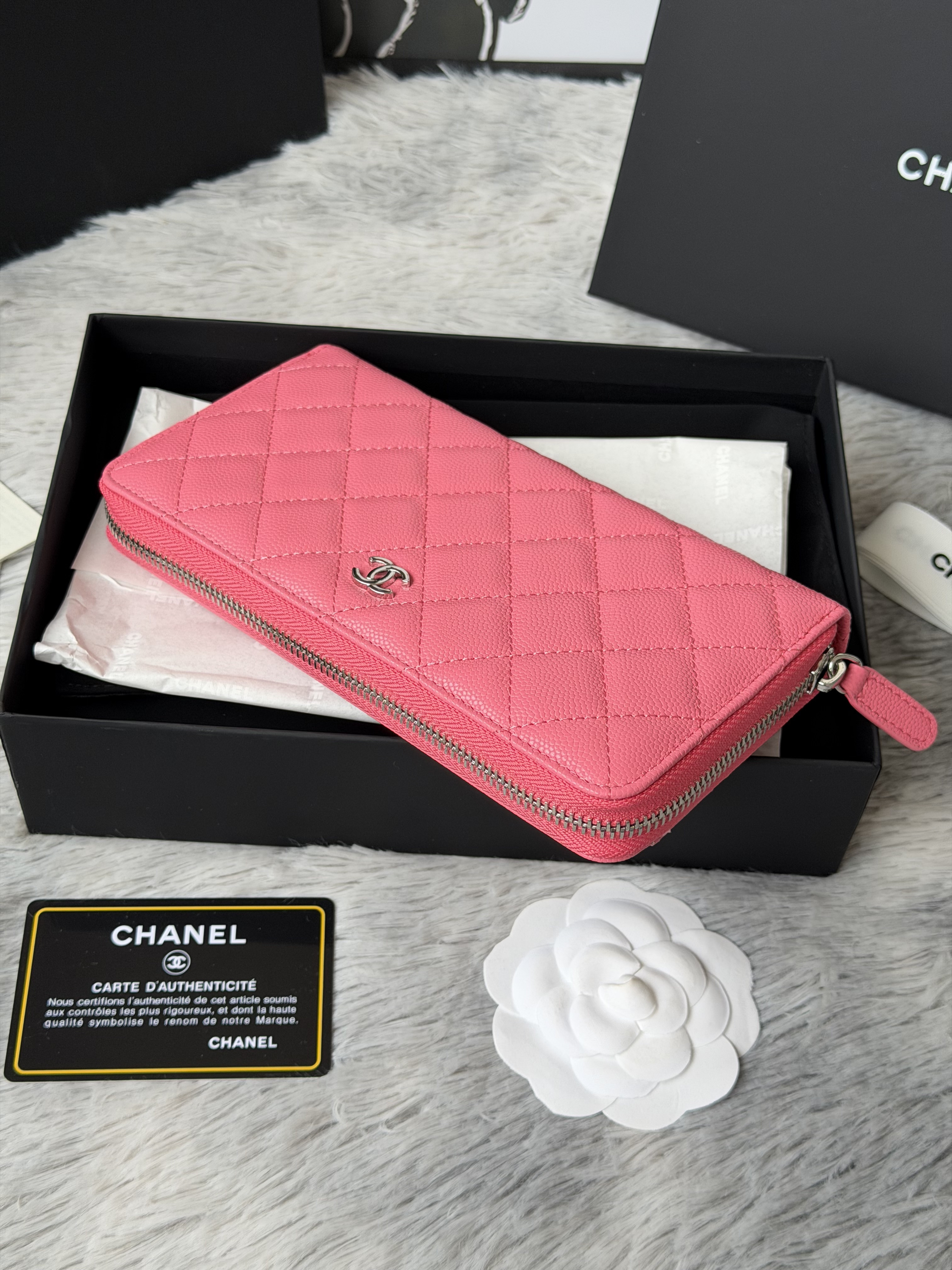 Ch*el zip around wallet 80758 10x19x3cm