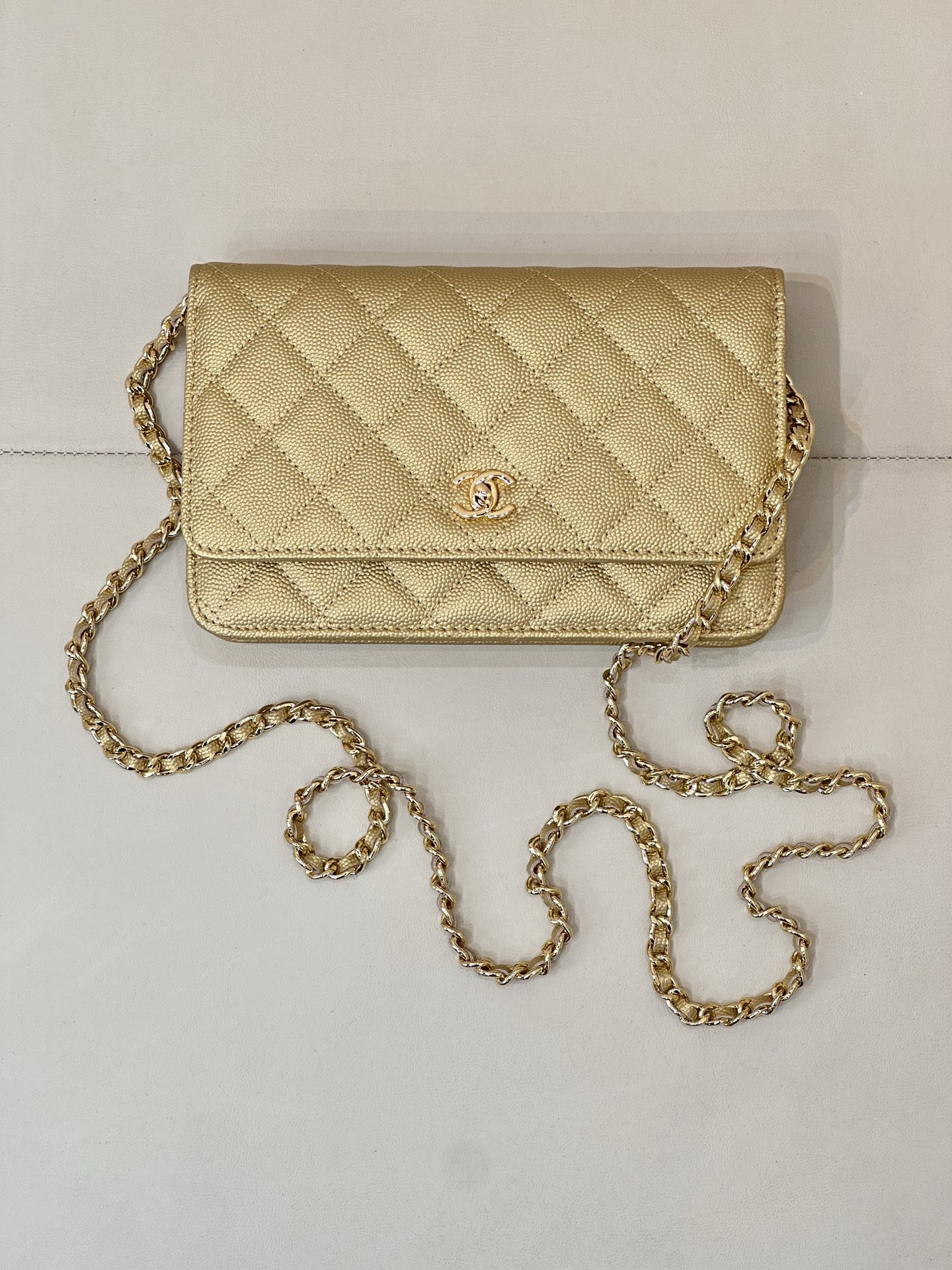 Ch*el woc classic wallet on chain 13x19x3cm