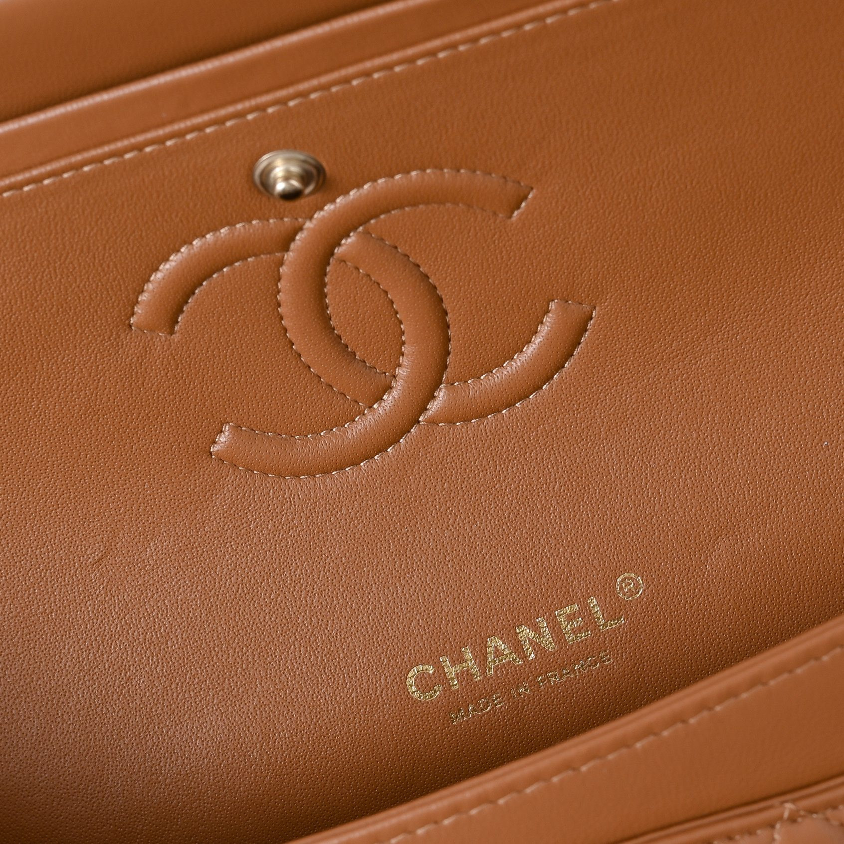 Ch*el classic flap handbag caramel with light gold hardware a01113 23x14.5x6cm