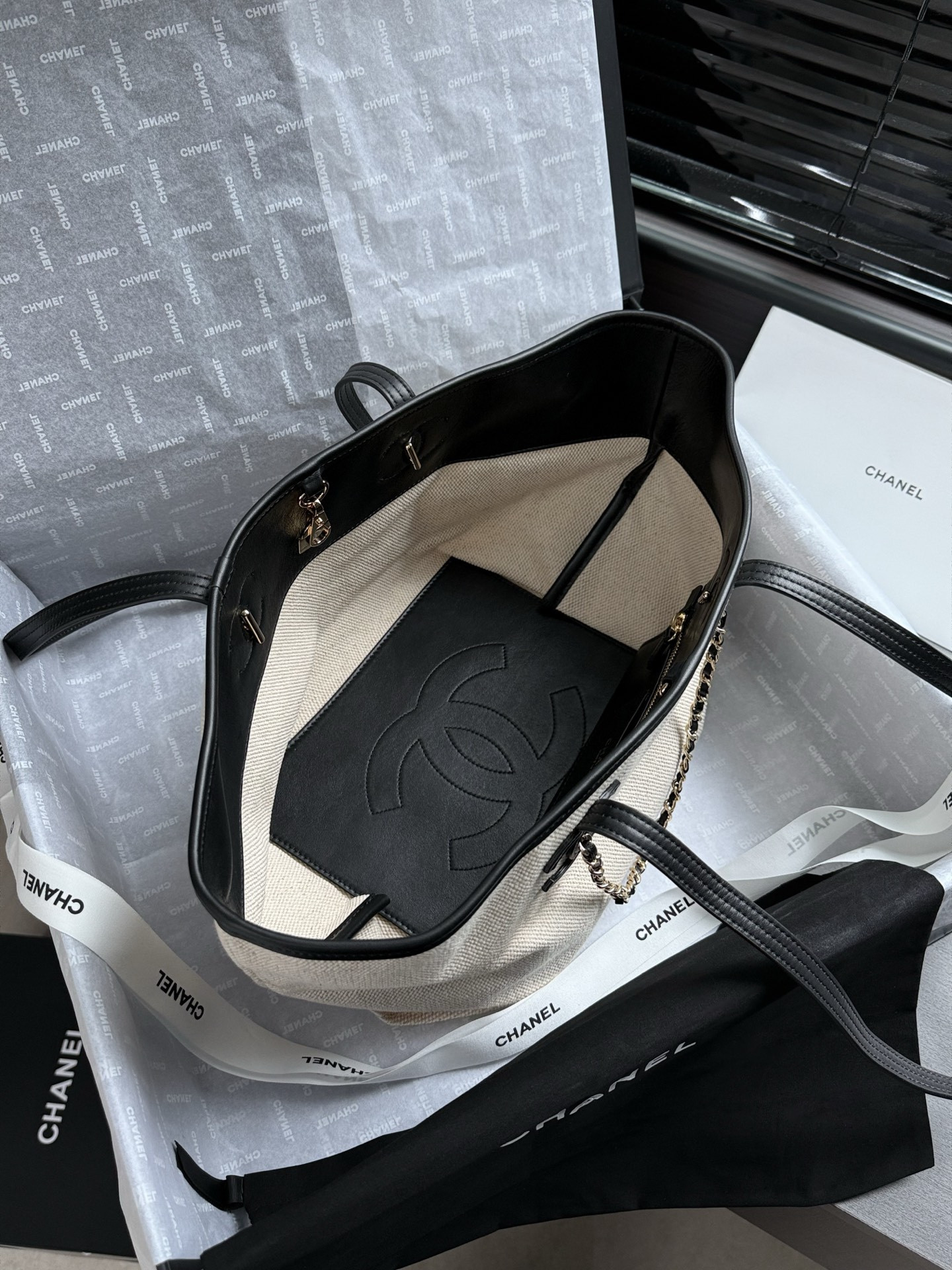Ch*el small shopping bag as6285 19x45x21cm