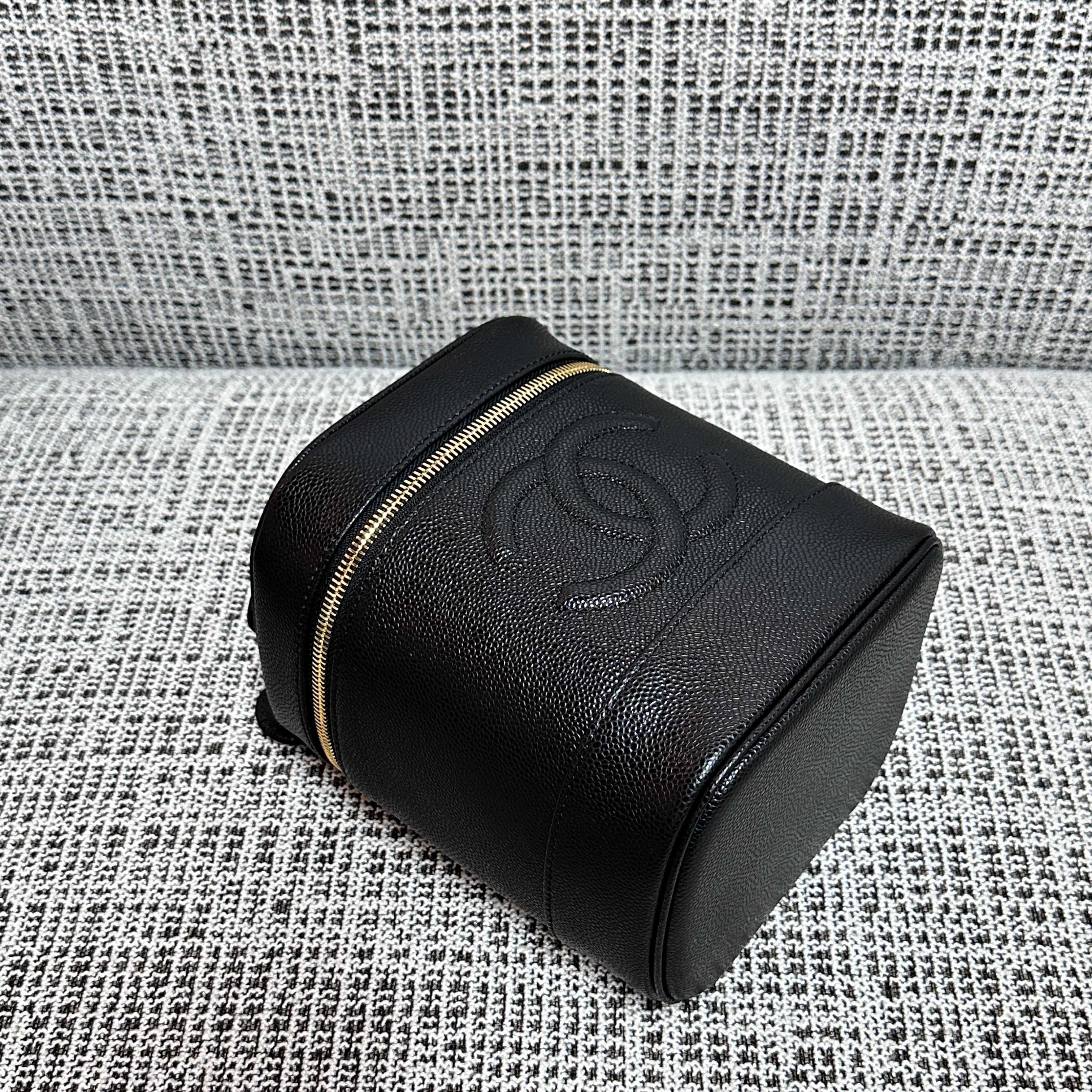 Ch*el vanity bag 17.5x13x17cm