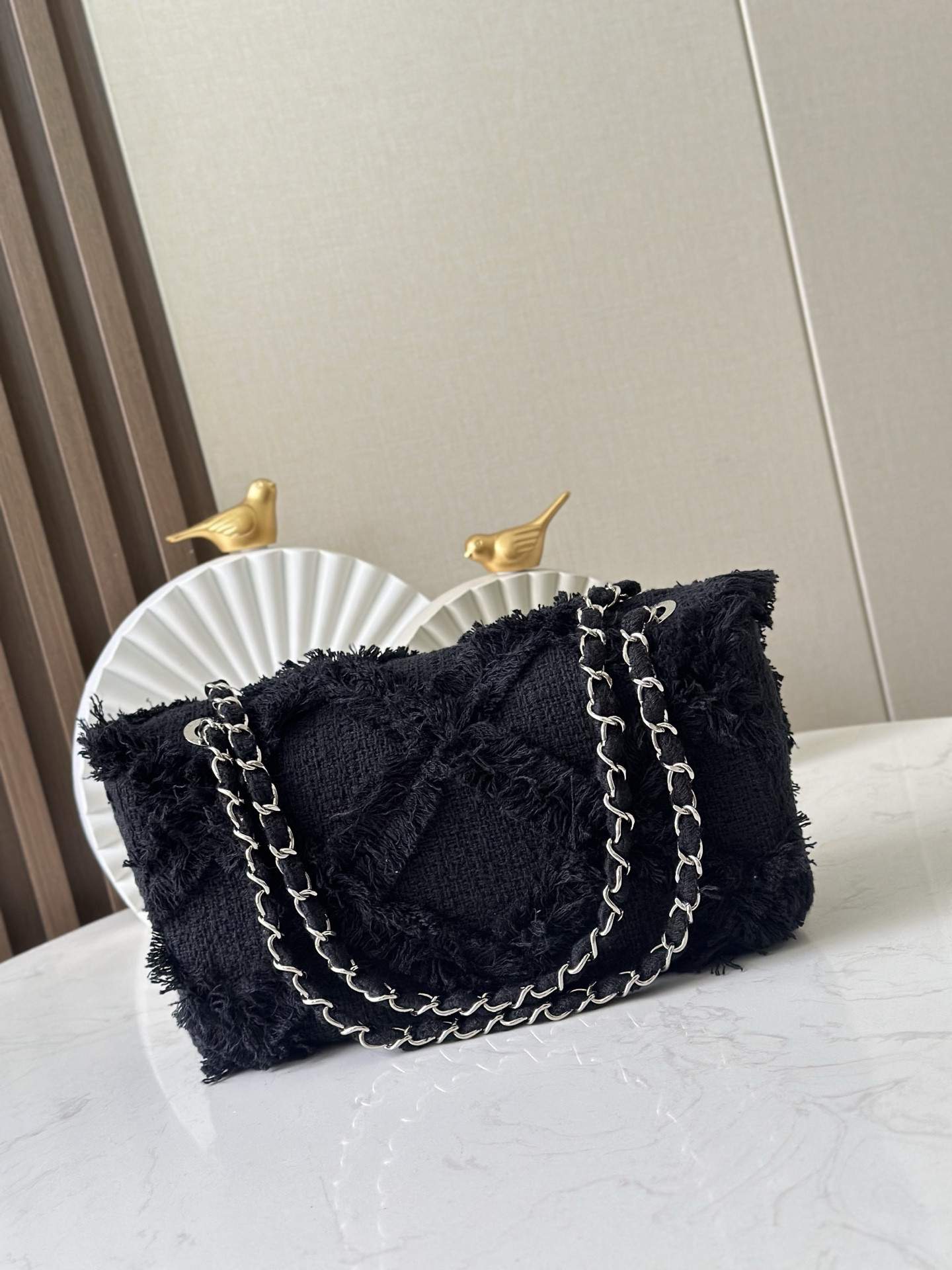 Ch*el vintage flap bag as3318 27cm