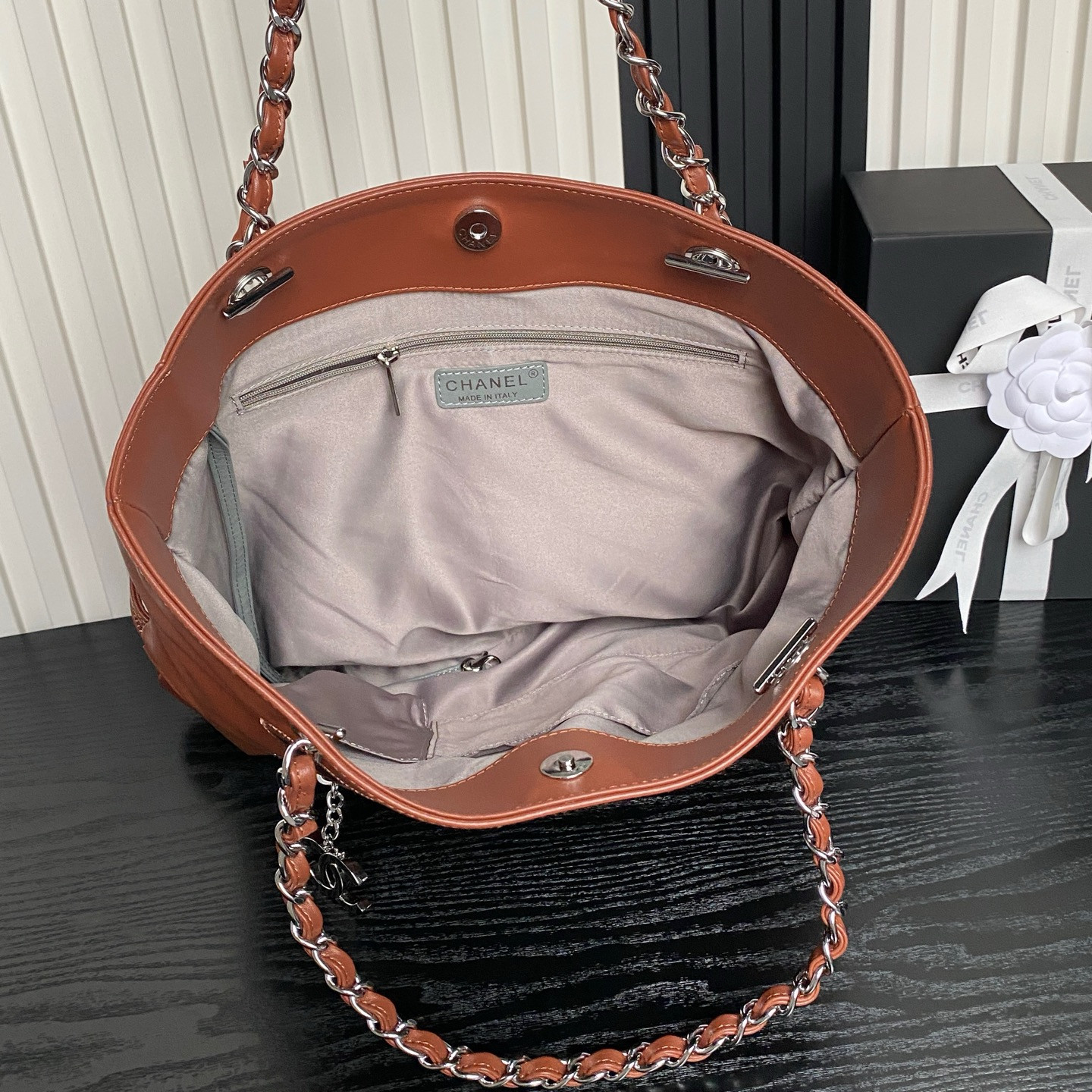 ch*el vintage Gr*ffiti expandable tote bag as9903 38x33cm