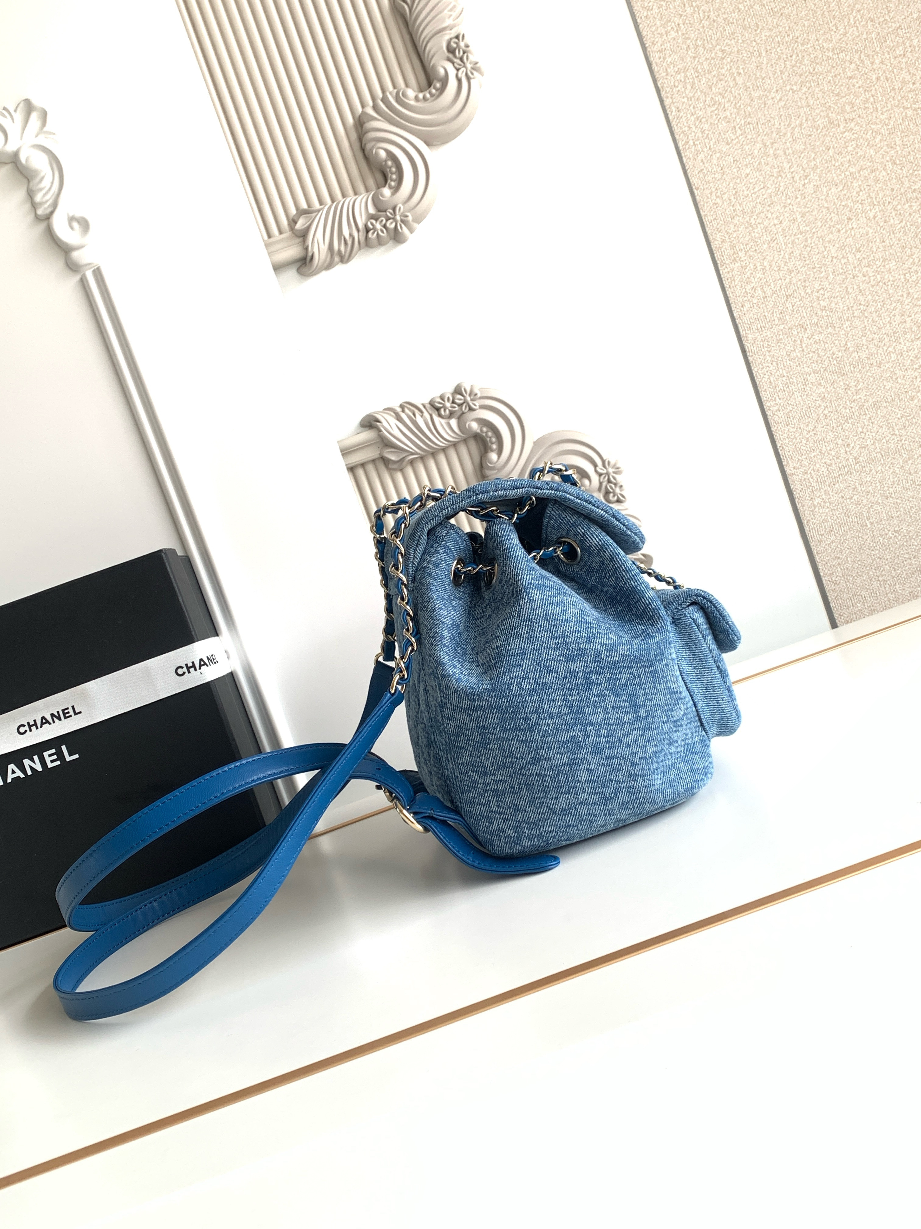 Ch*el backpack as2805 18x18x12cm