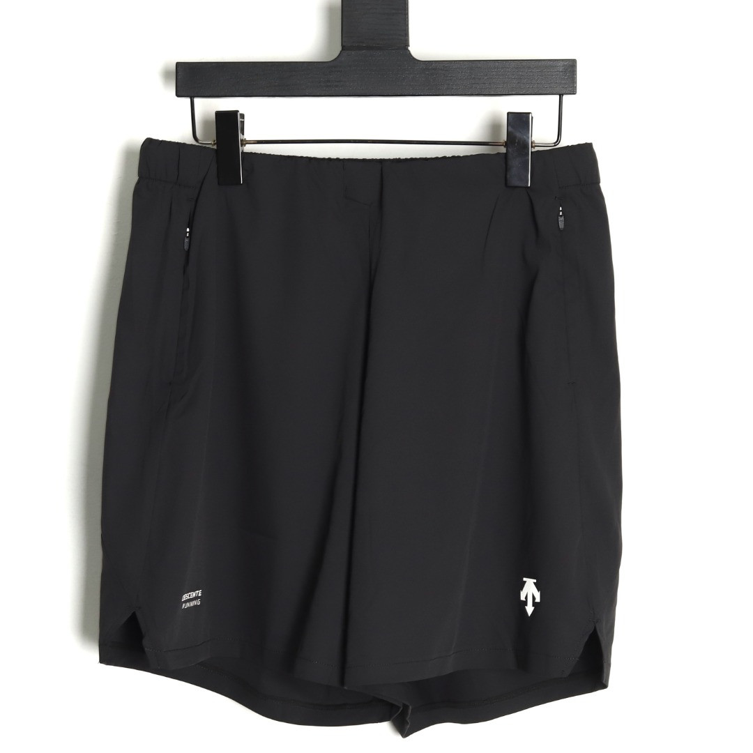 Descente Sports shorts