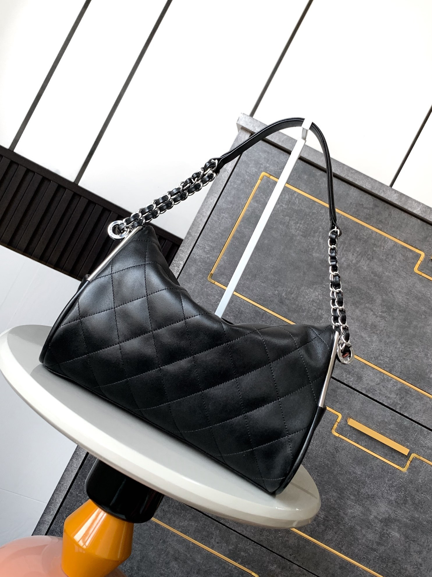 Ch*el hobo bag 30x20x12cm