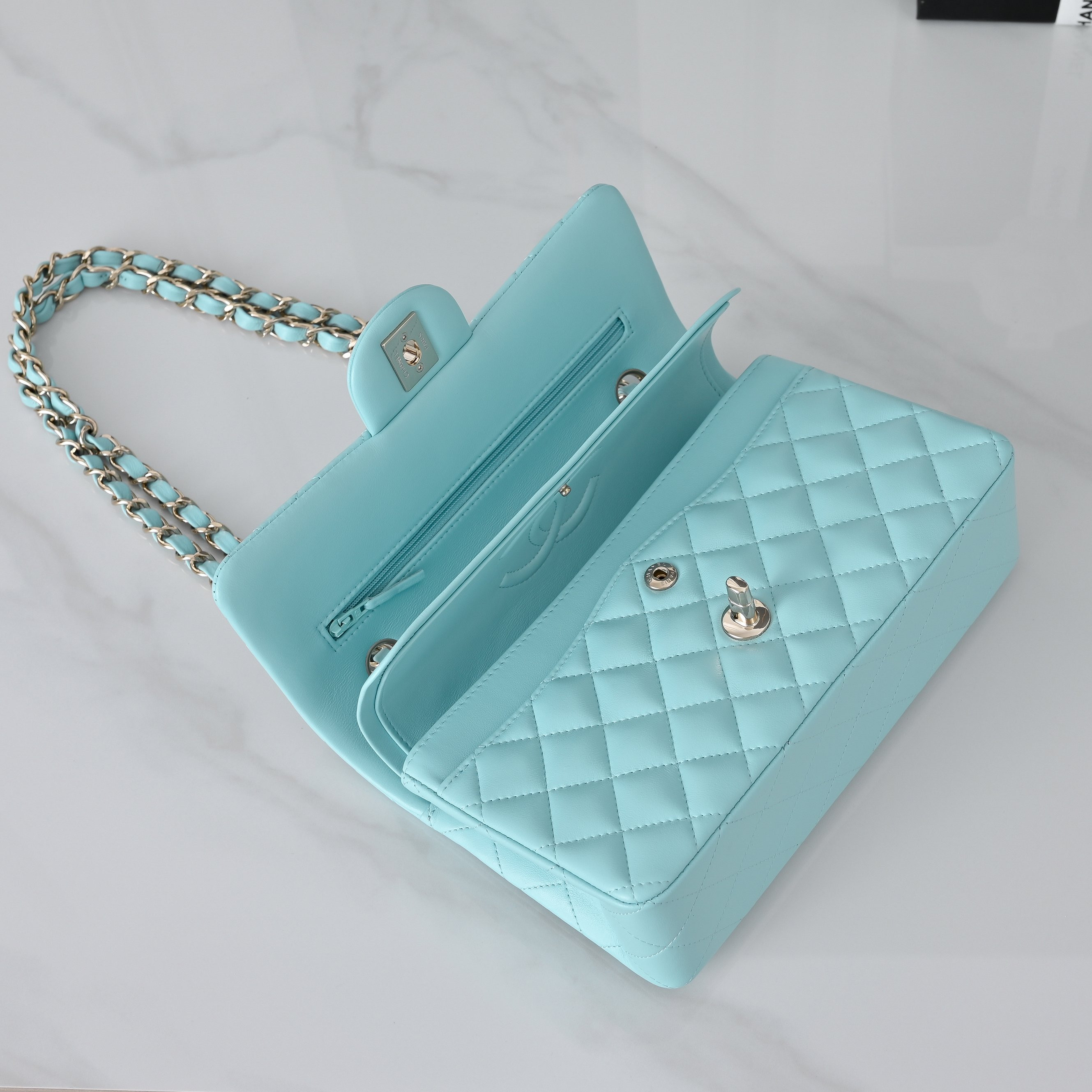 Ch*el classic flap handbag sky blue lambskin with light gold hardware a01113 23x14.5x6cm