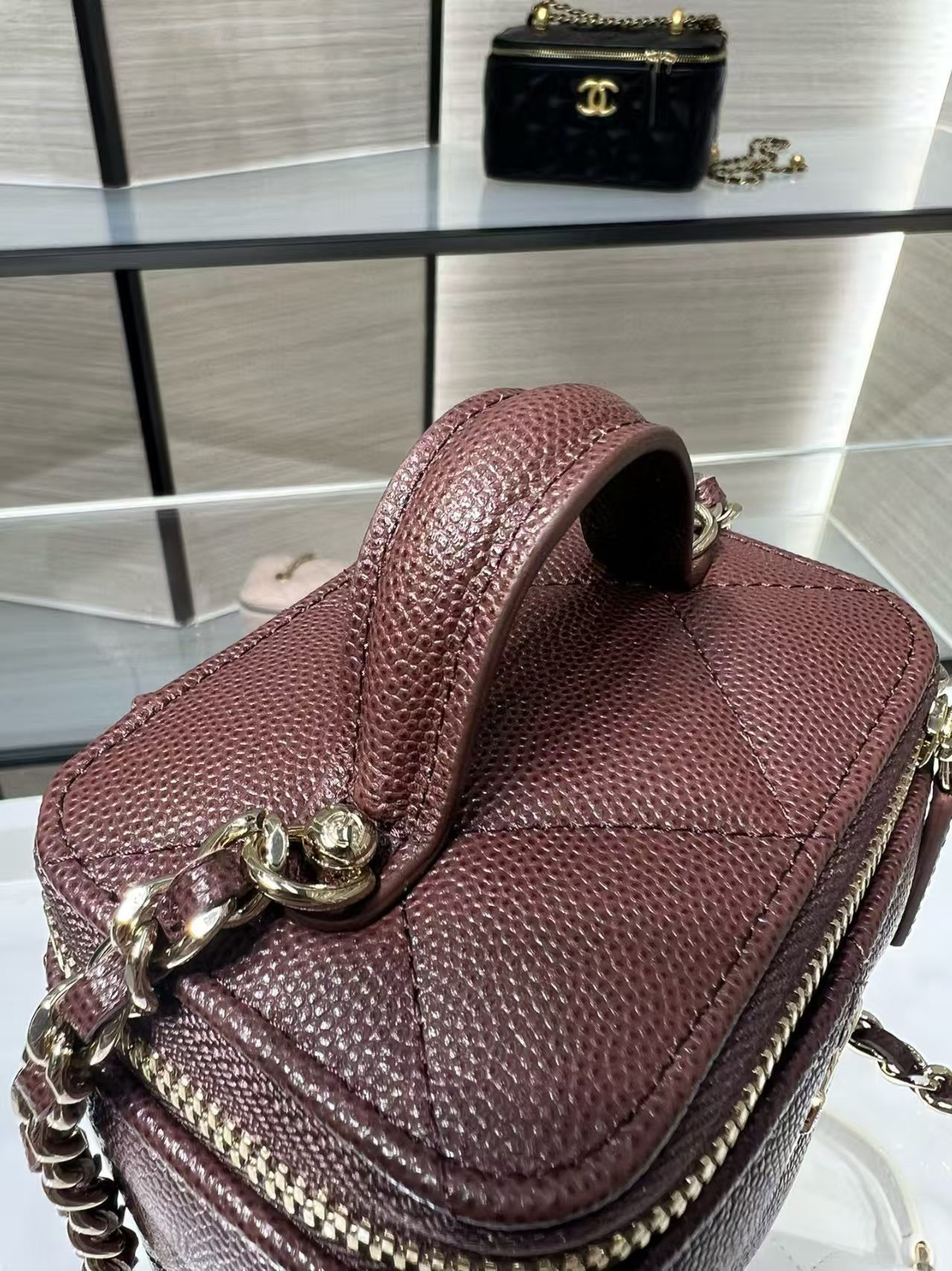 Ch*el classic top handle vanity case with chain 10x7x9cm