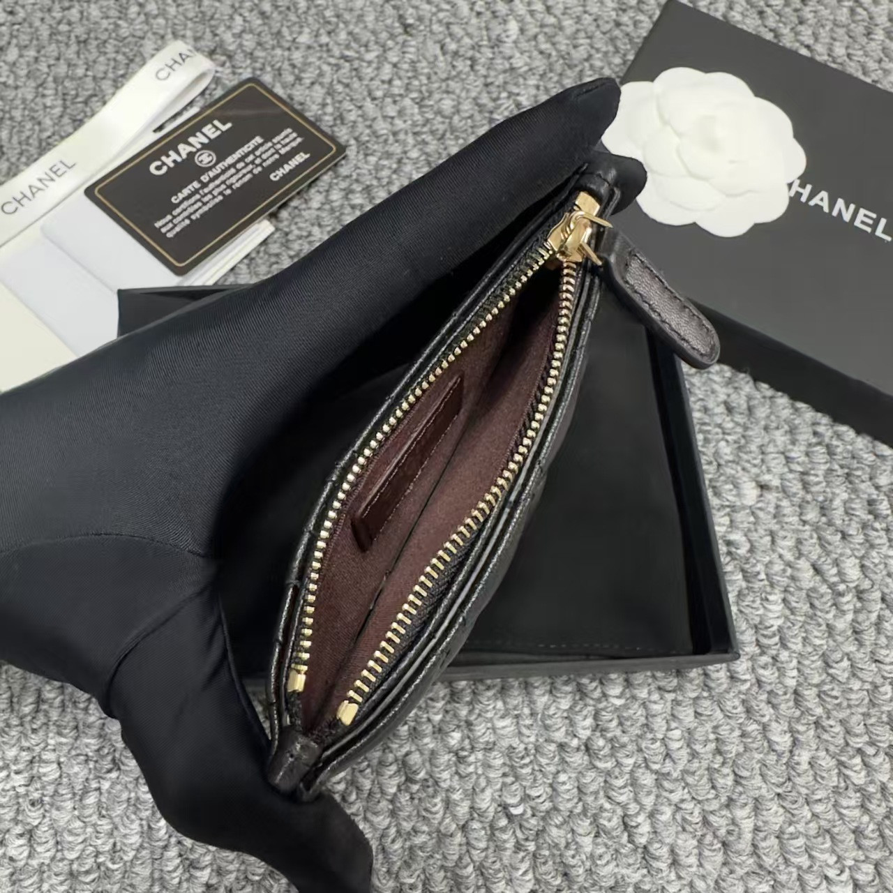 Ch*el classic quilted card holder/coin purse