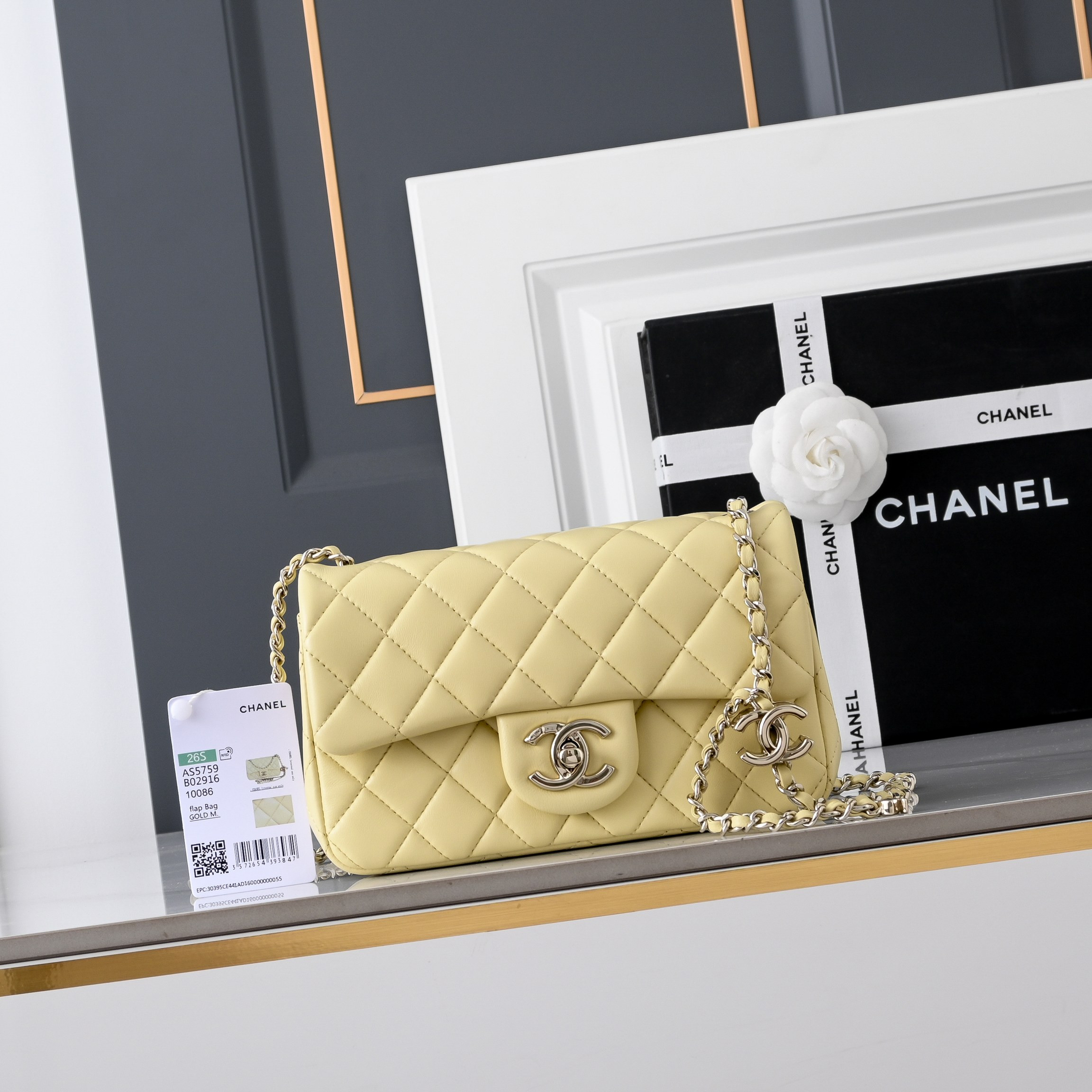 Ch*el classic flap handbag cf light gold hardware as5759 20x13x7cm
