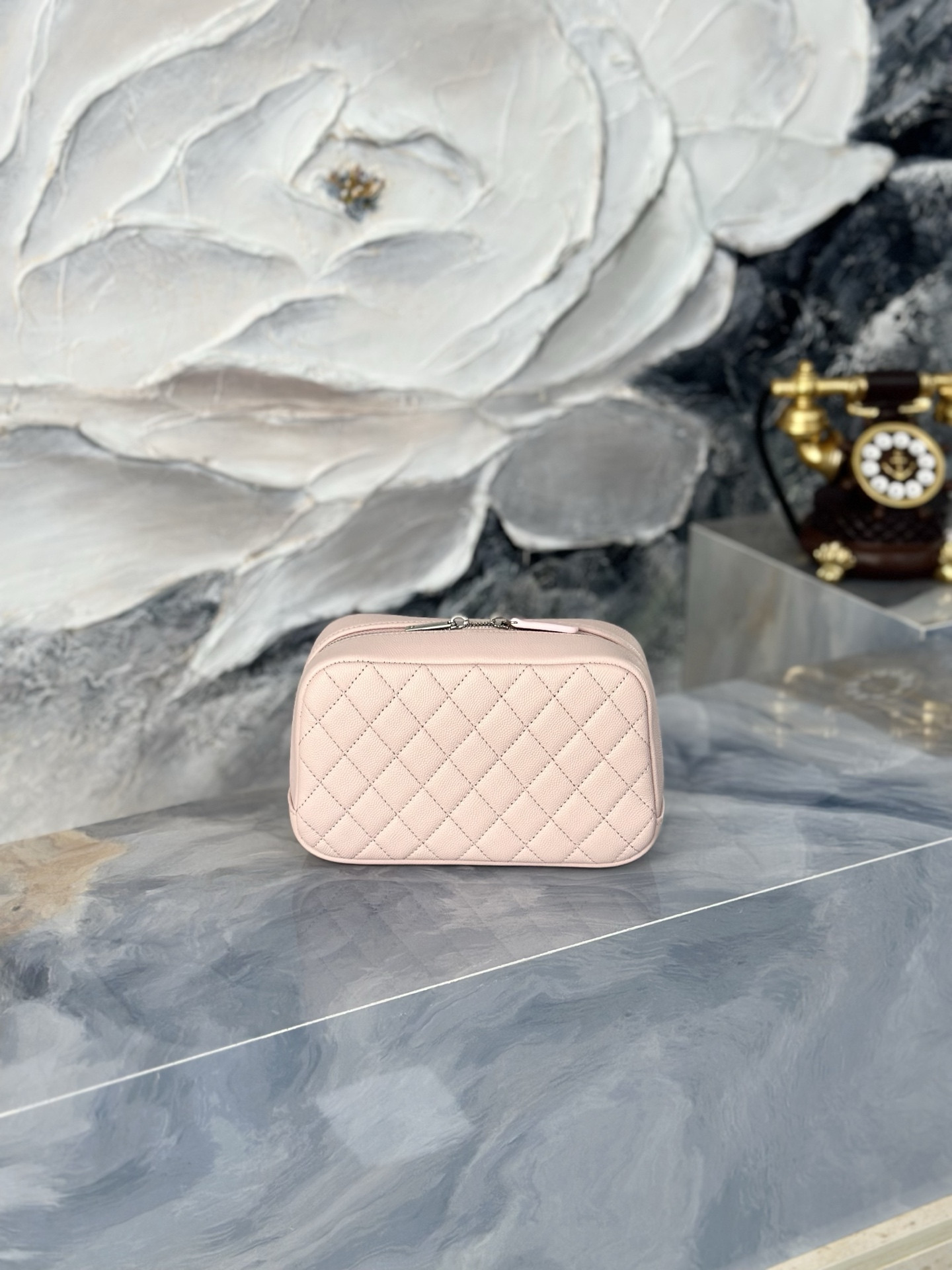 Ch*el pouch bag a31104 18.5x6x11cm