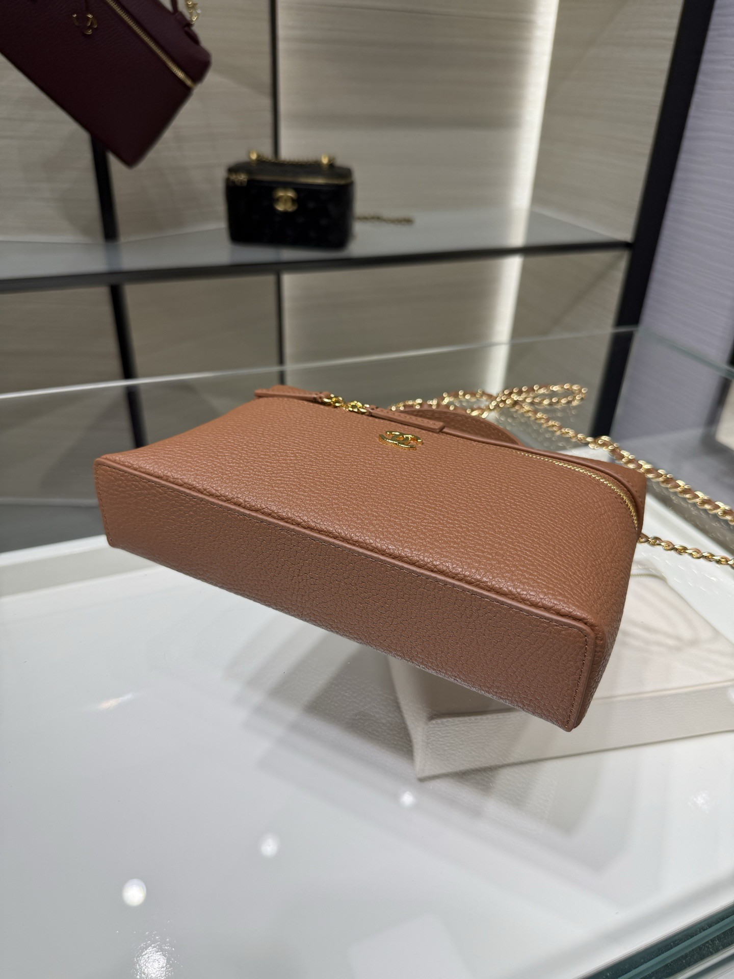 Ch*el classic vanity with chain handbag ap5347 15x23x5cm