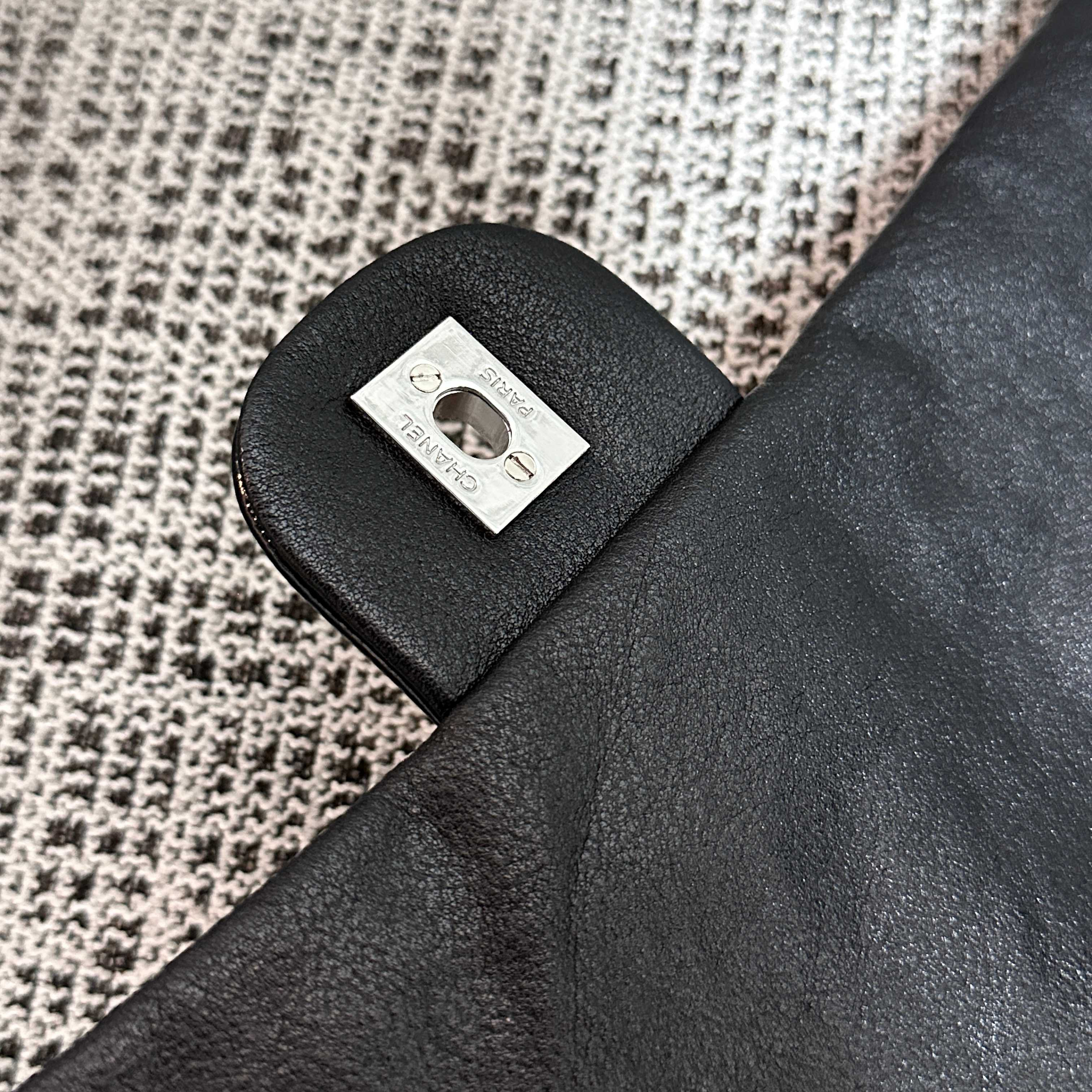 Ch*el hobo bag 33x30x5cm