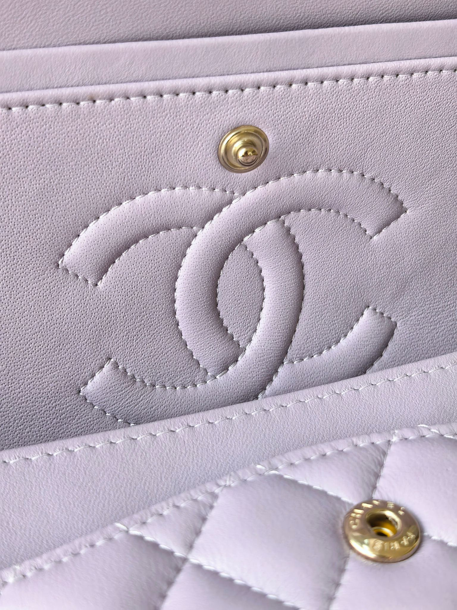 Ch*el classic flap bag lavender with light gold hardware 15.5x25.5x6.5cm