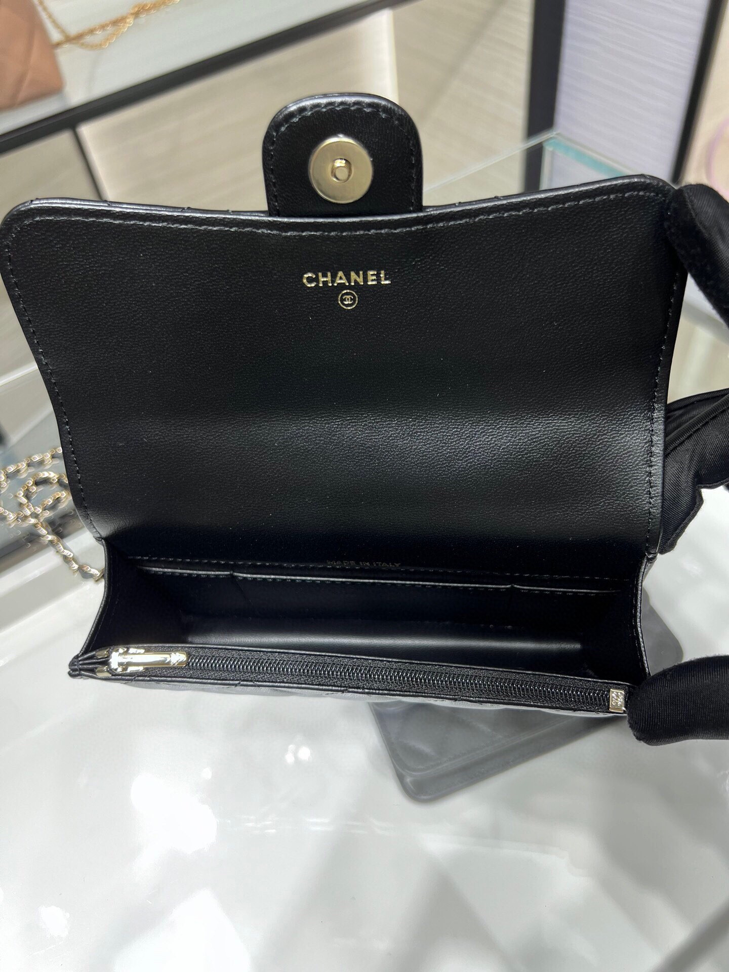 Ch*el classic handbag with top handle light gold buckle 17x9x3cm