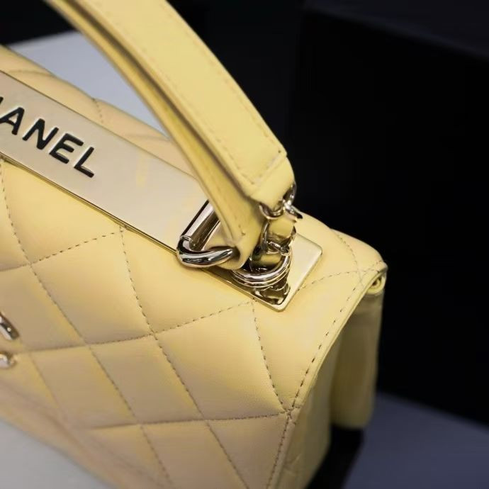 Ch*el flap bag with top handle 17x25x12cm
