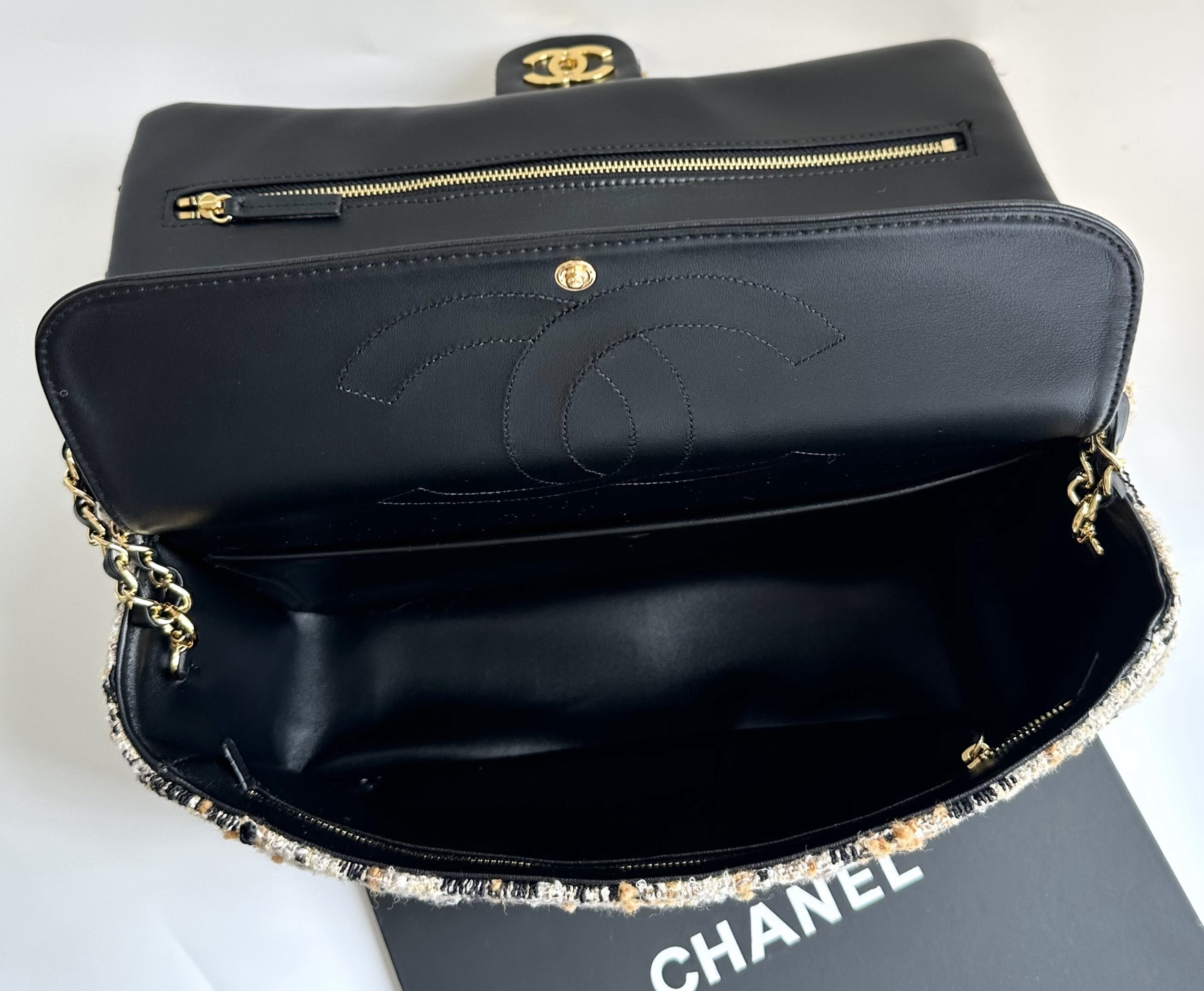 Ch*el maxi flap bag as6231 19.5x32x10cm