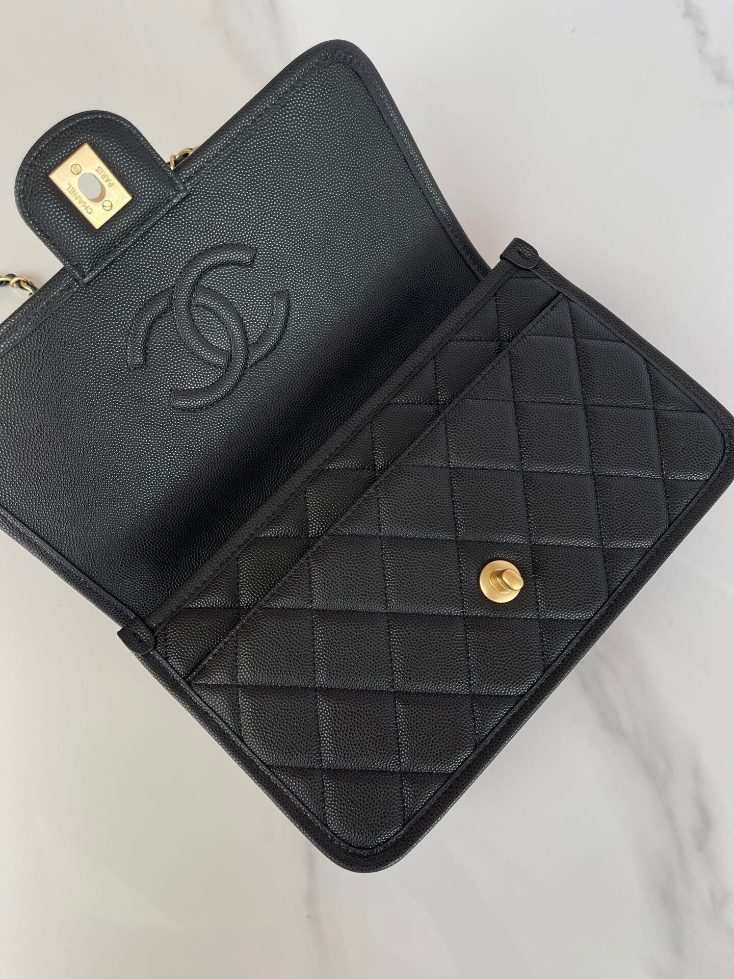 Ch*el top handle flap bag 25x21.5x7cm