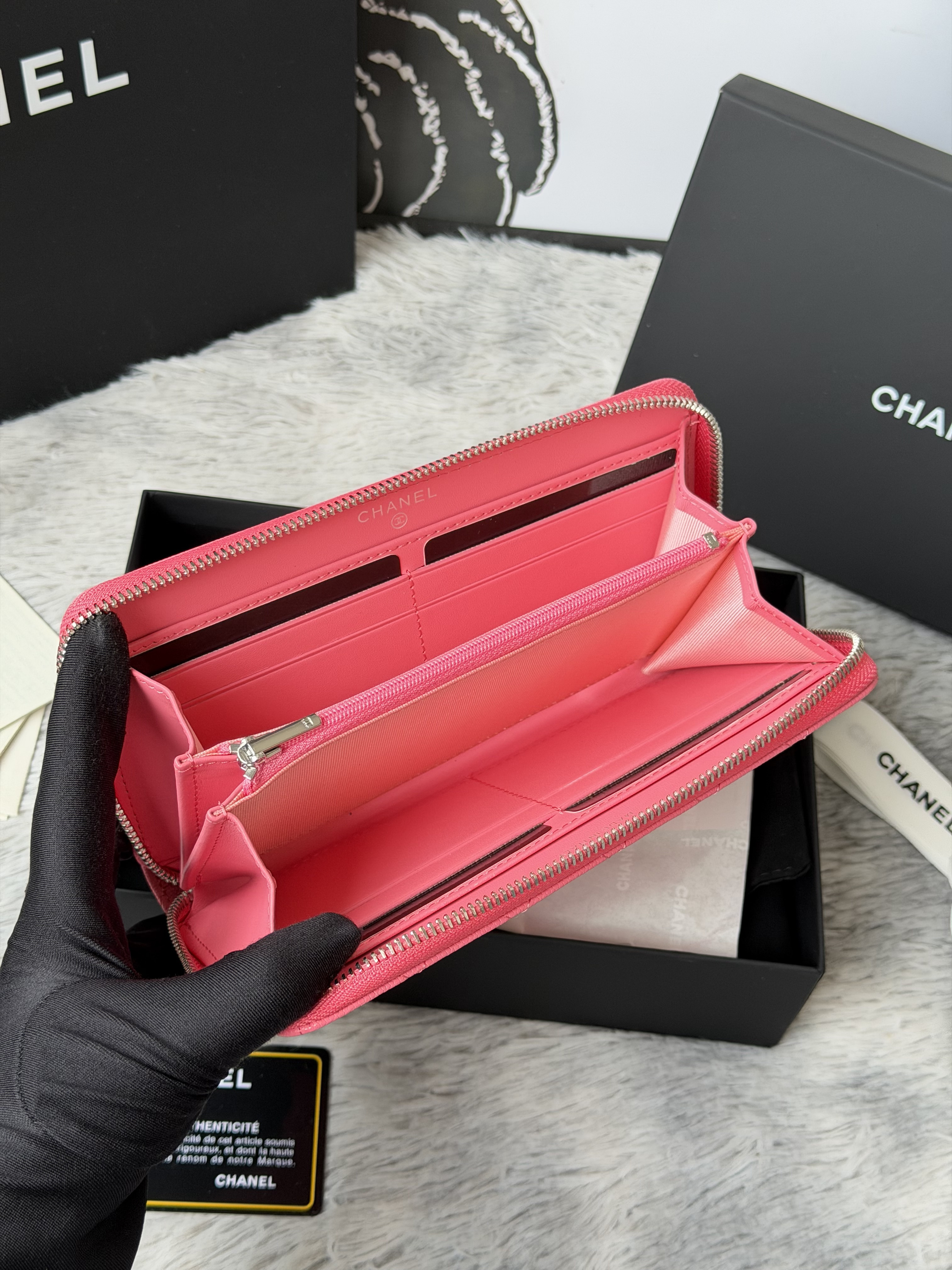 Ch*el zip around wallet 80758 10x19x3cm