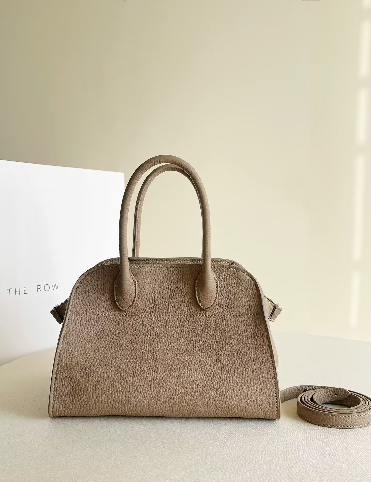 T*e R0w margaux 10 26x17.5x21cm