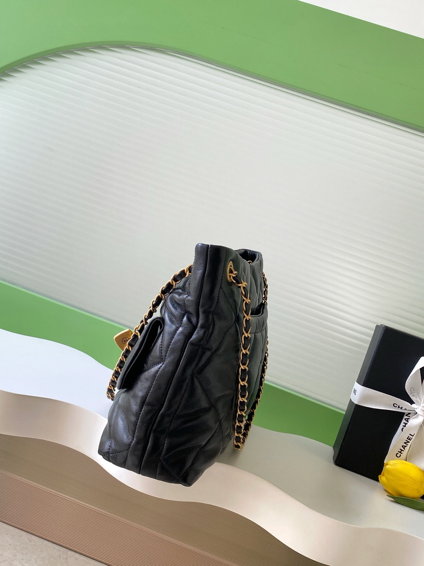 Ch*el 25k hobo shopping bag 26x38x11cm