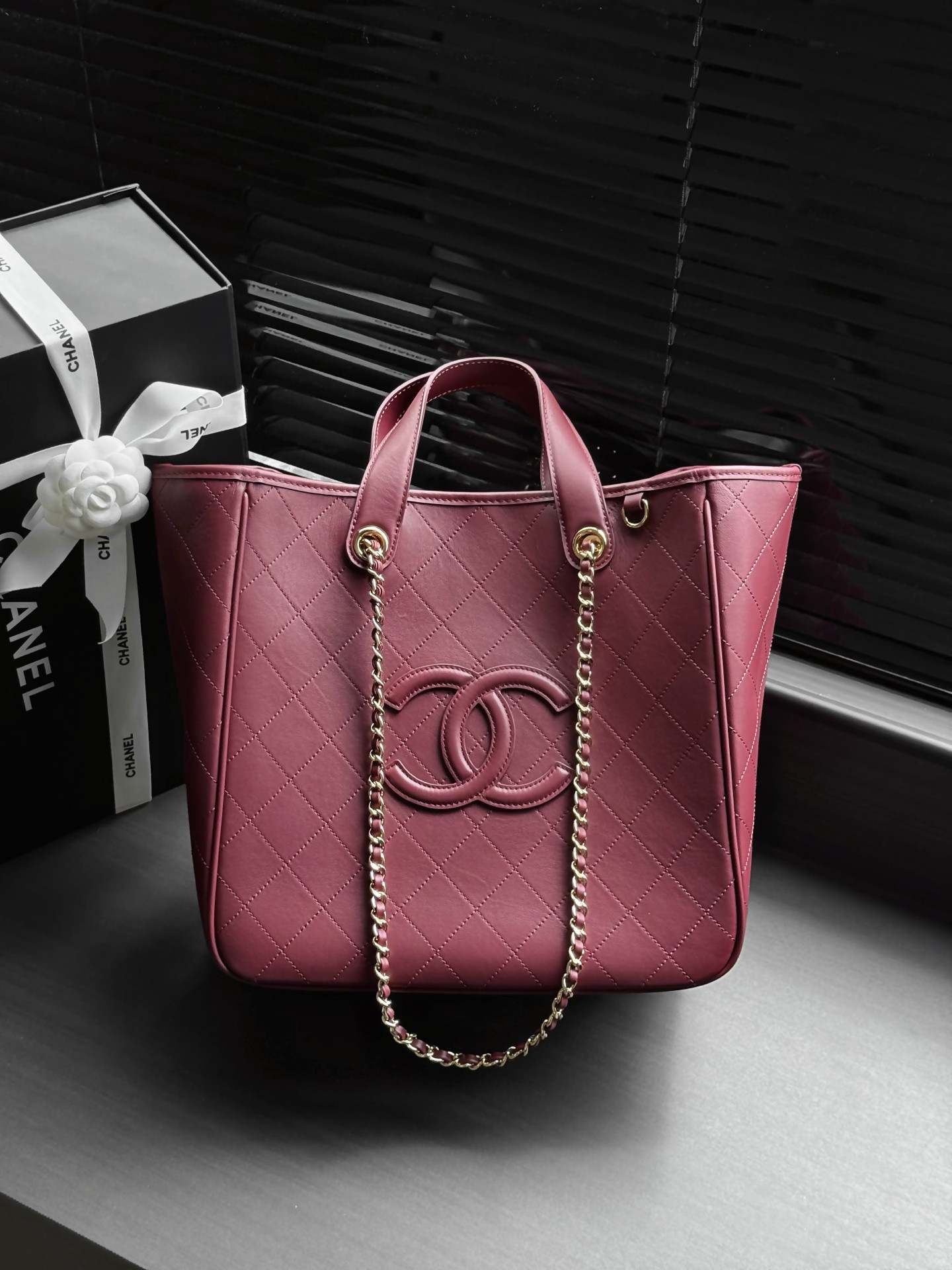Ch*el shopping bag as6200 30x29.5x17cm
