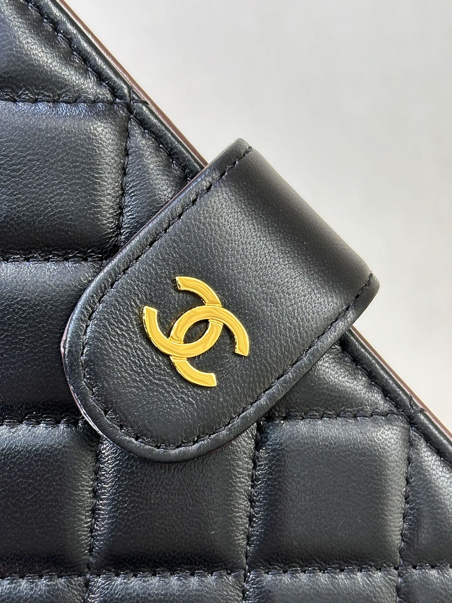 Ch*el matelasse wallet a48667 15.5x10x3cm