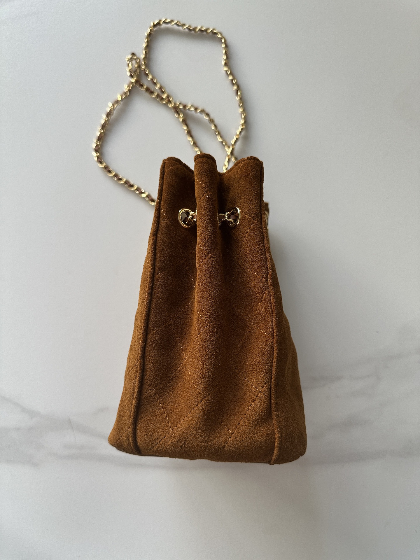 Ch*el bucket bag with chain ap5359 18x11.5x11.5cm