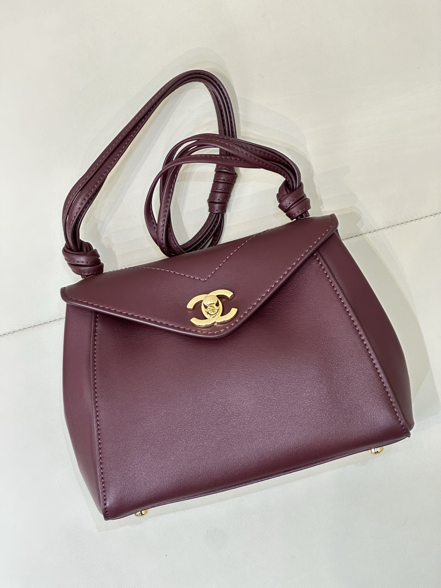 Ch*el envelope flap bag as6223 19.5x16x8cm