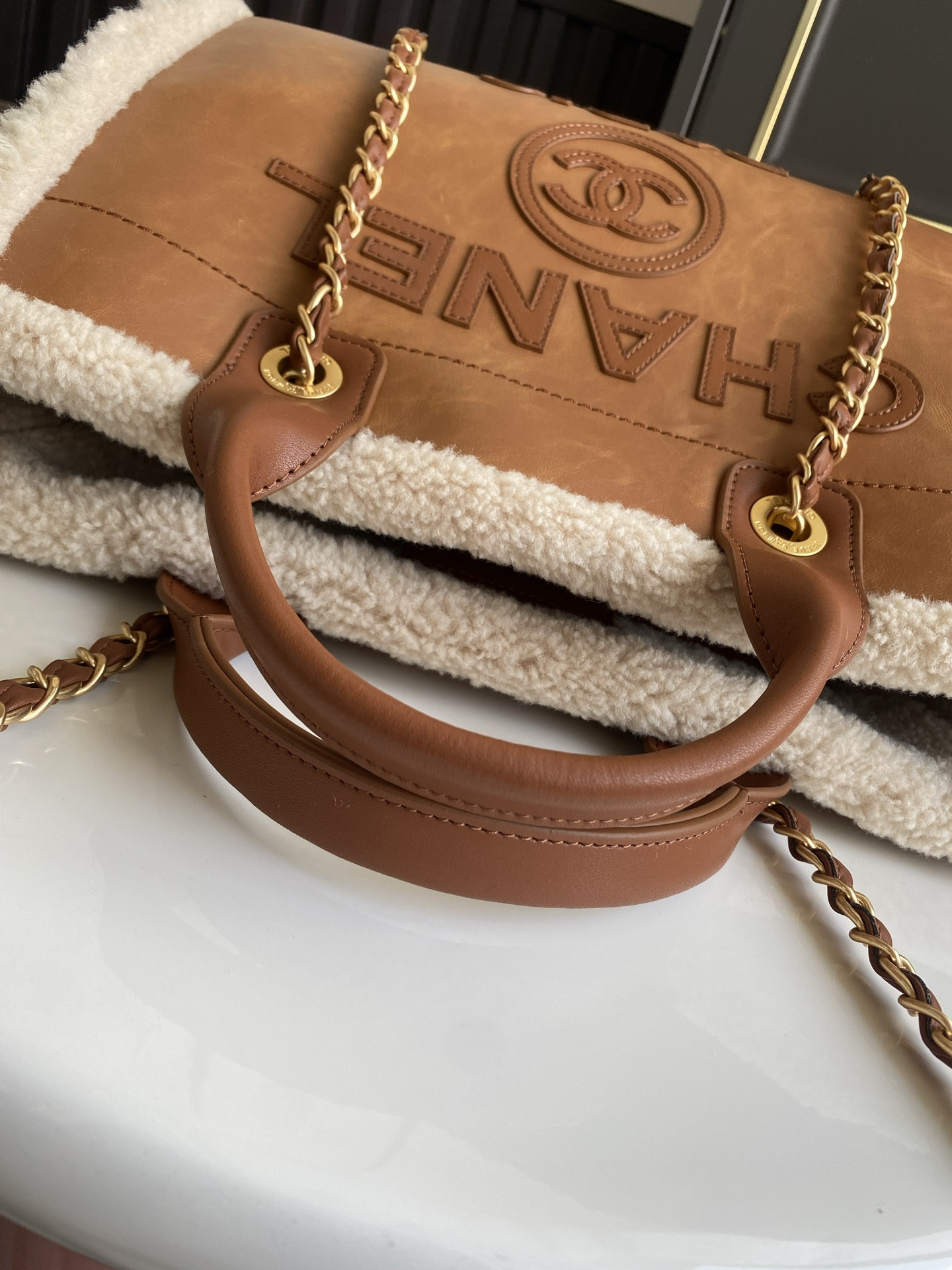 Ch*el deauville tote shopping bag 33cm