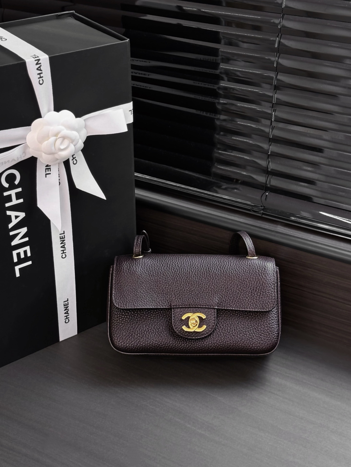 Ch*el mini flap bag coffee gold hardware as6573 13x20x6cm