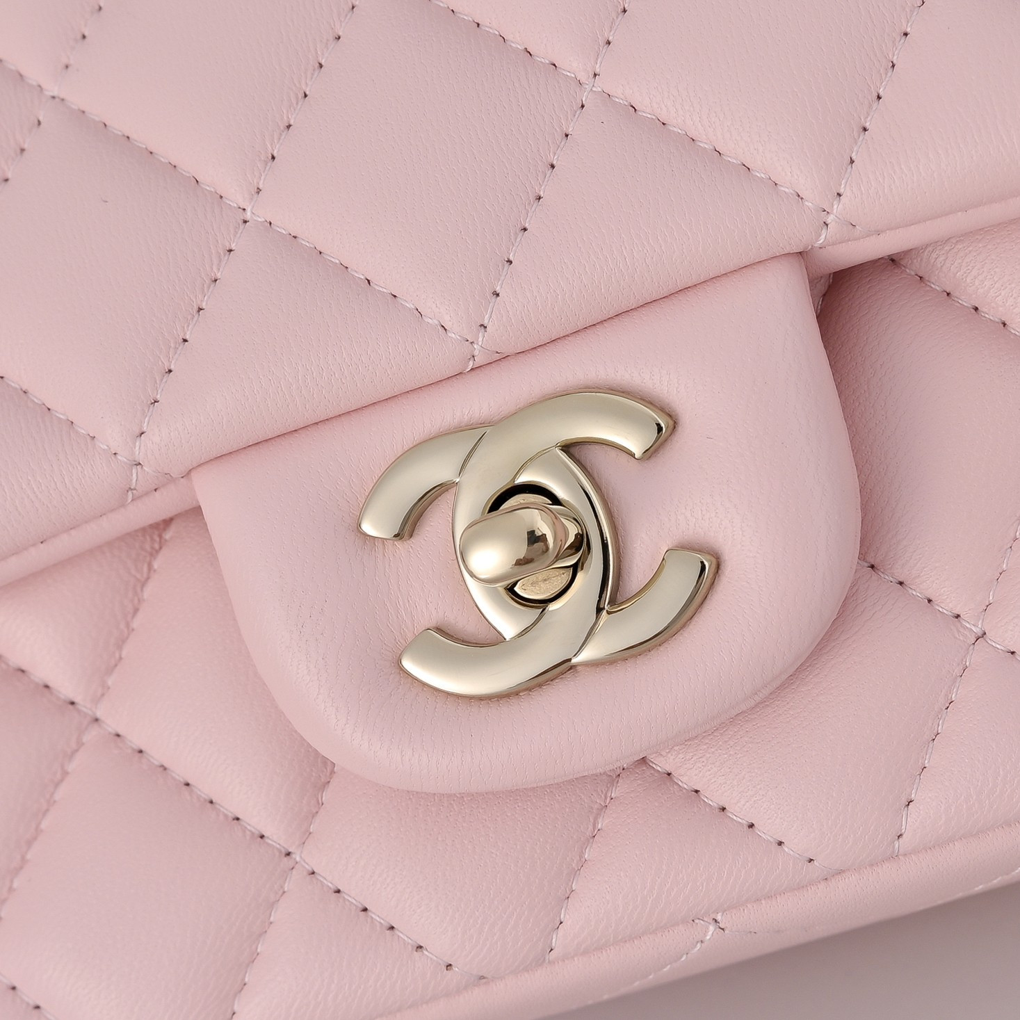 Ch*el mini flap bag 20x12x6.5cm