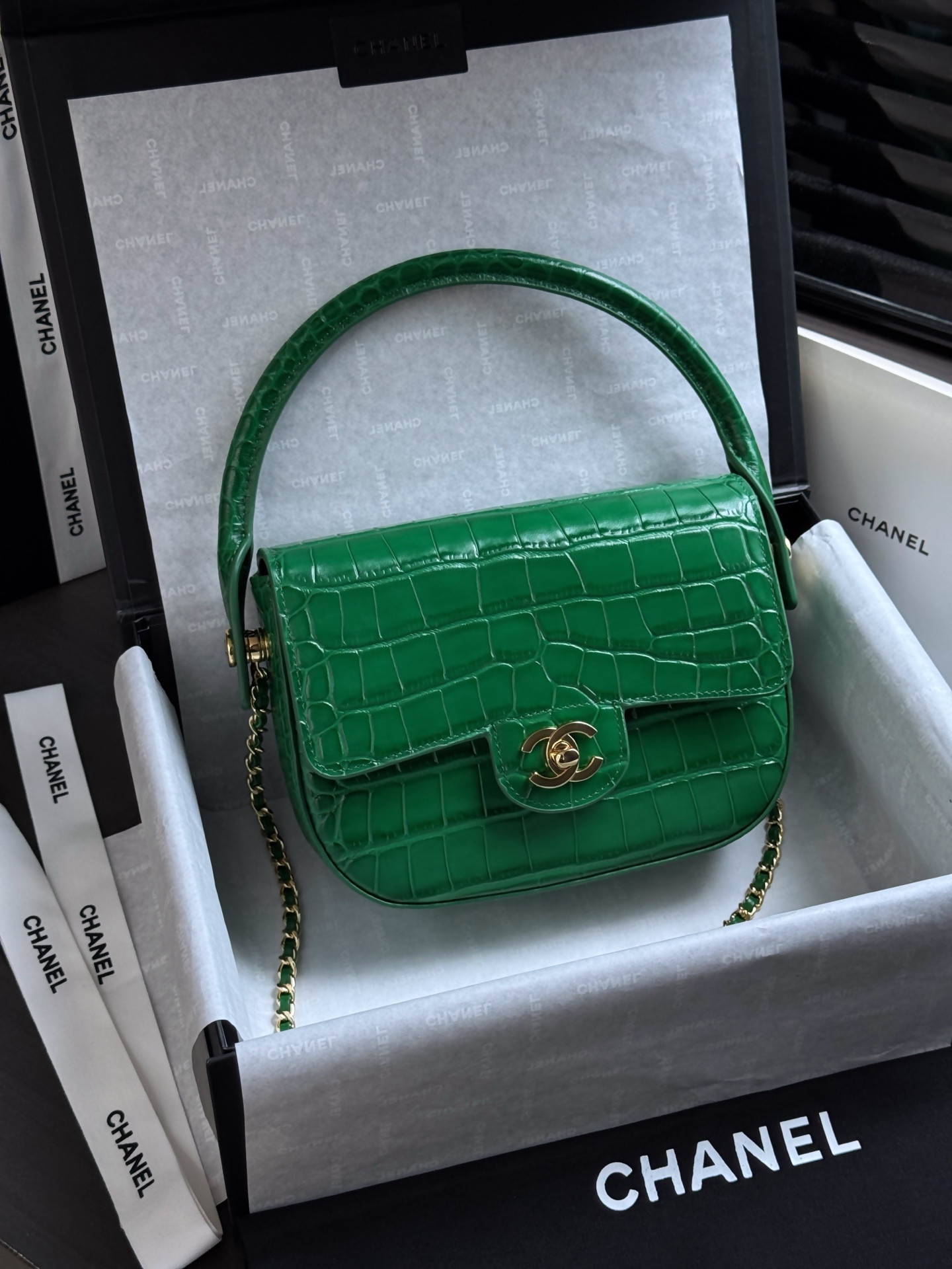 Ch*el mini flap bag with handle as6424 14.5x19.5x5cm