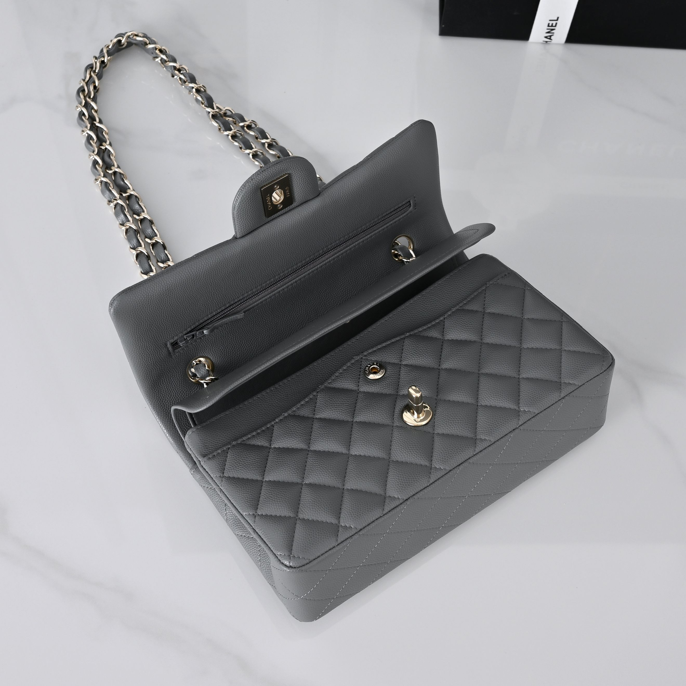 Ch*el classic flap handbag caviar leather and light gold-tone metal hardware a01113 23x14.5x6cm