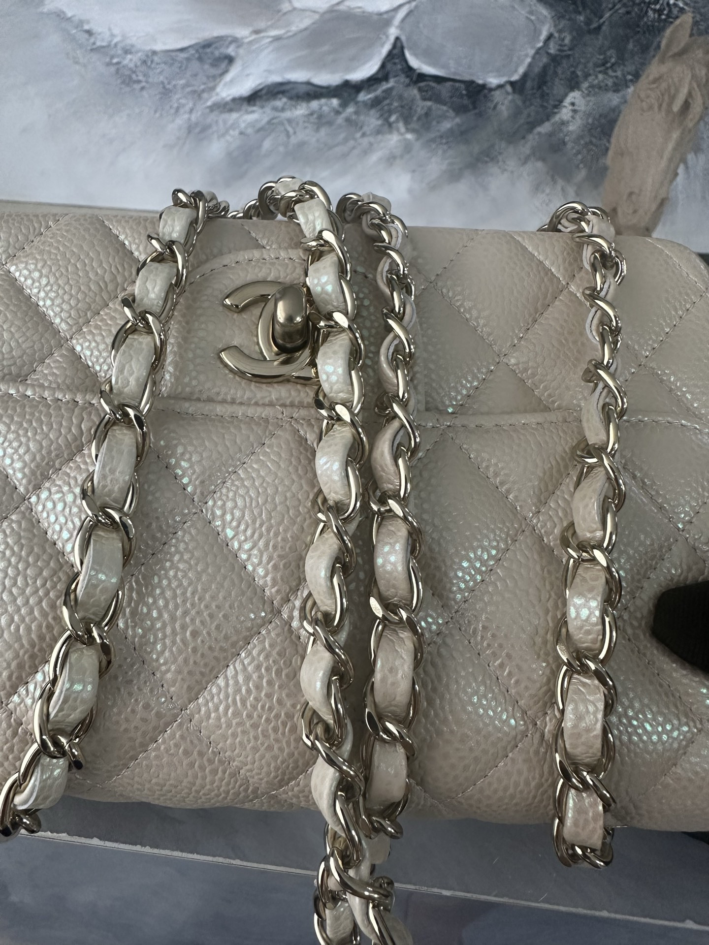 Ch*el flap bag pearlescent light beige as1116 20x12x6cm