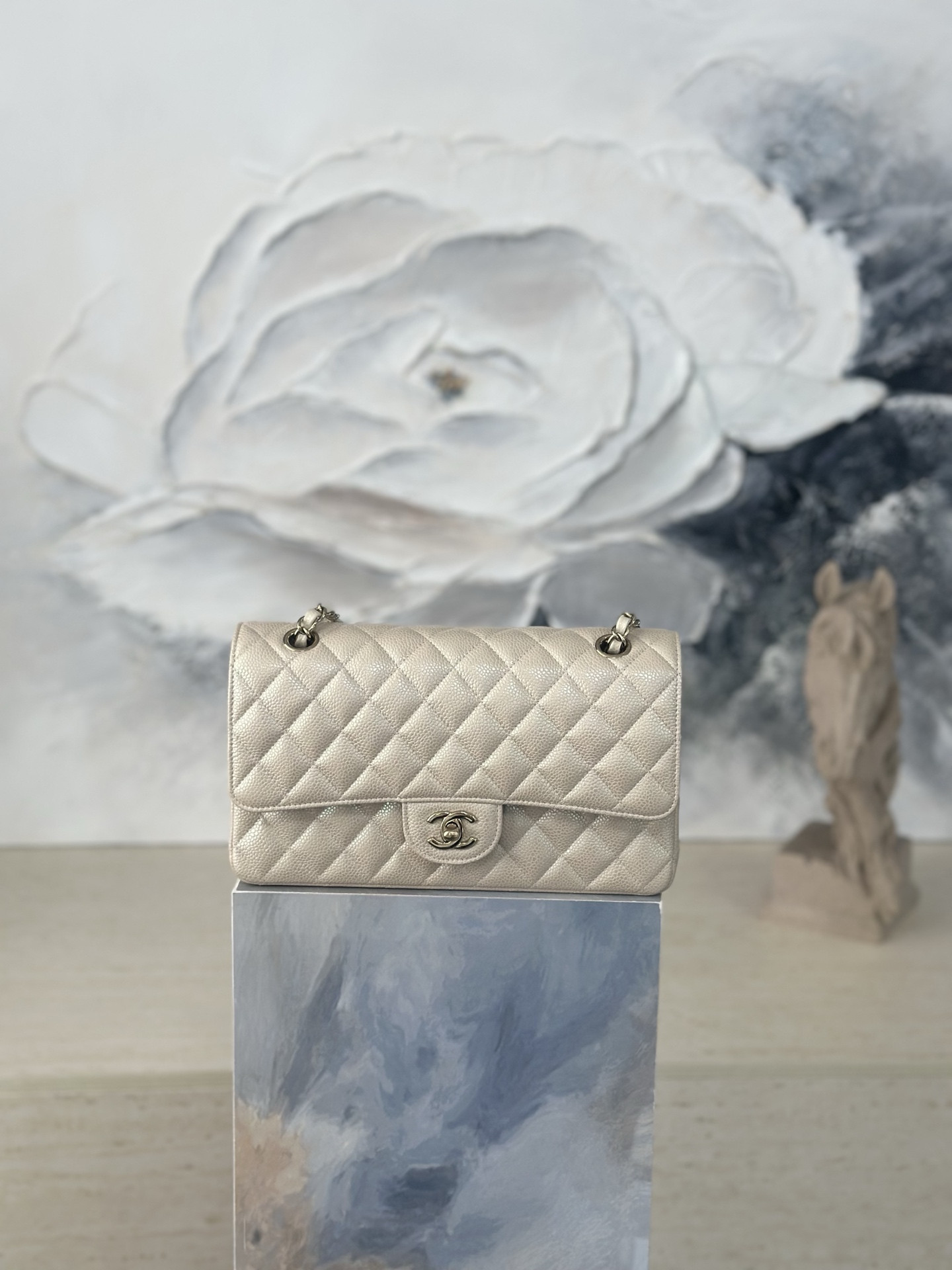 Ch*el flap bag pearlescent light beige as1112 25.5x15.5x6cm