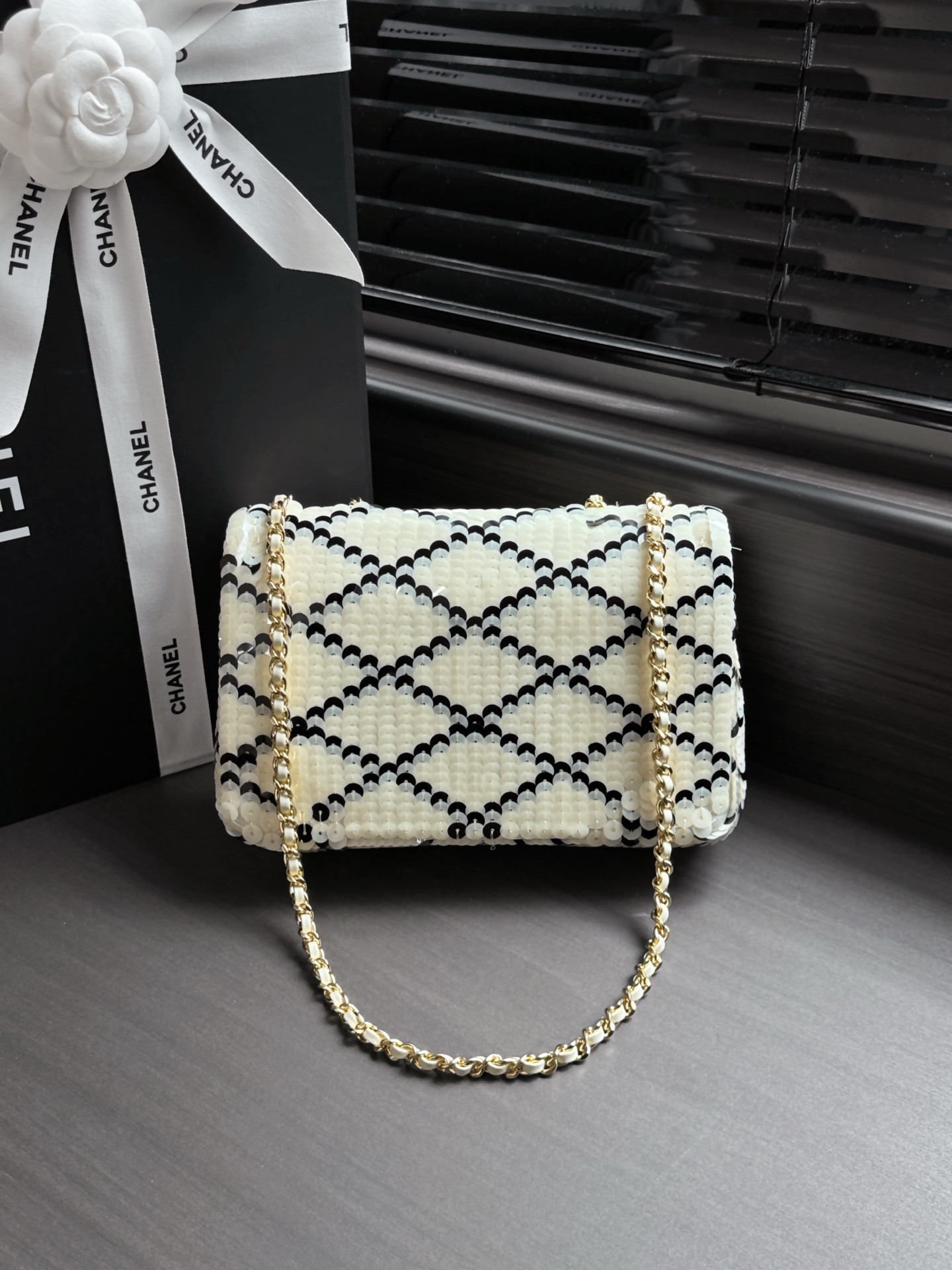 Ch*el flap bag as4561 14x21x8cm