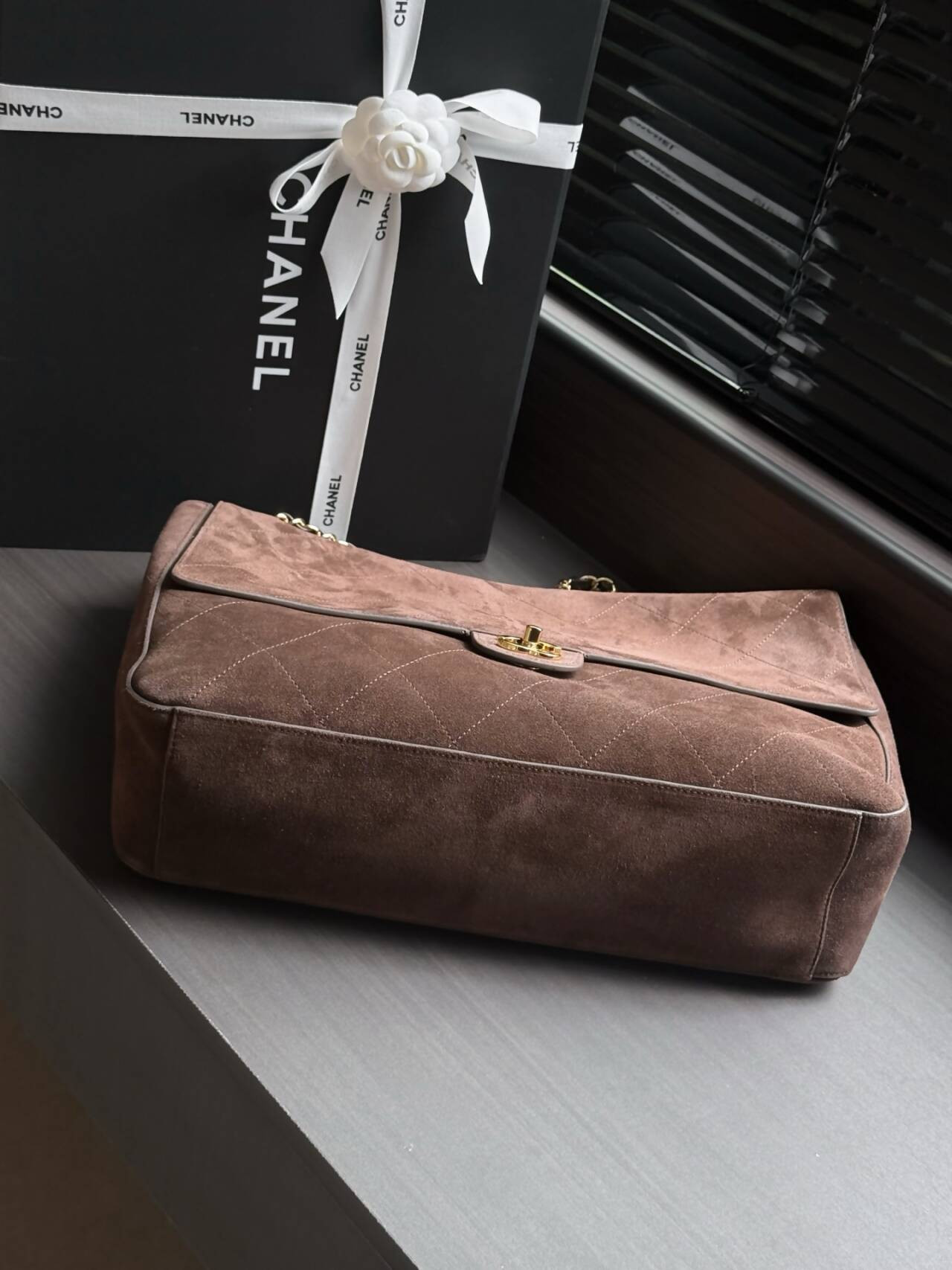 Ch*el flap bag brown as6234 38.5x26x11cm
