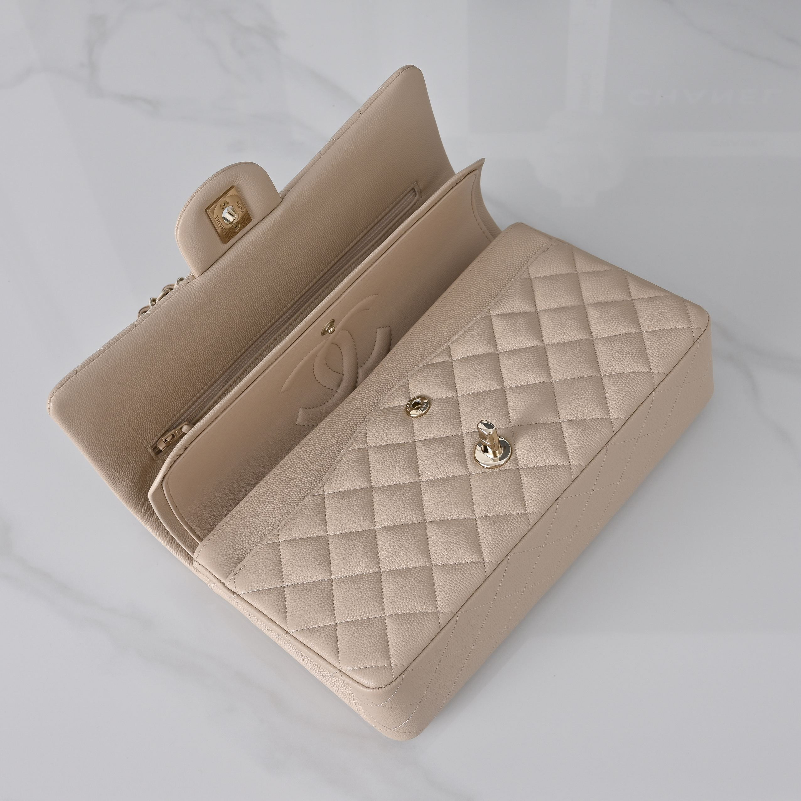 Ch*el classic flap milk tea caviar leather light gold hardware a01112 15.5x25.5x6.5cm