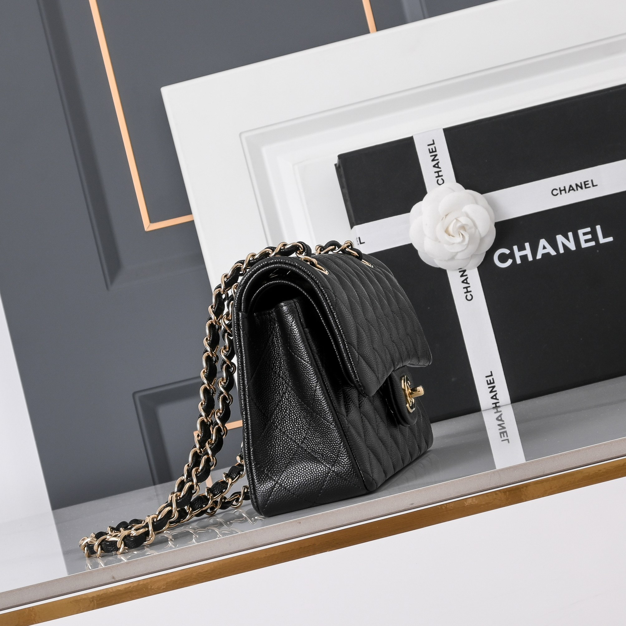 Ch*el classic flap handbag in caviar leather a01113 23x14.5x6cm