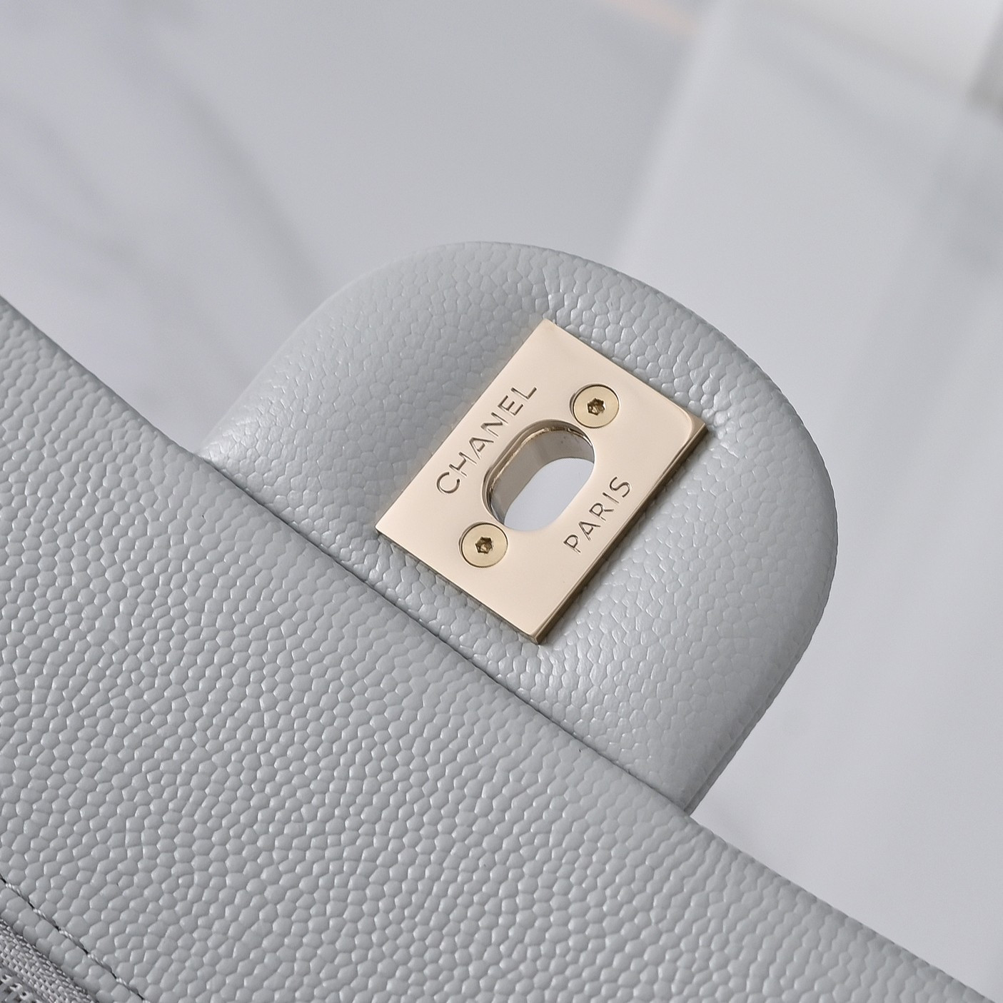 Ch*el classic flap handbag light grey with light gold hardware and caviar leather a01113 23x14.5x6cm